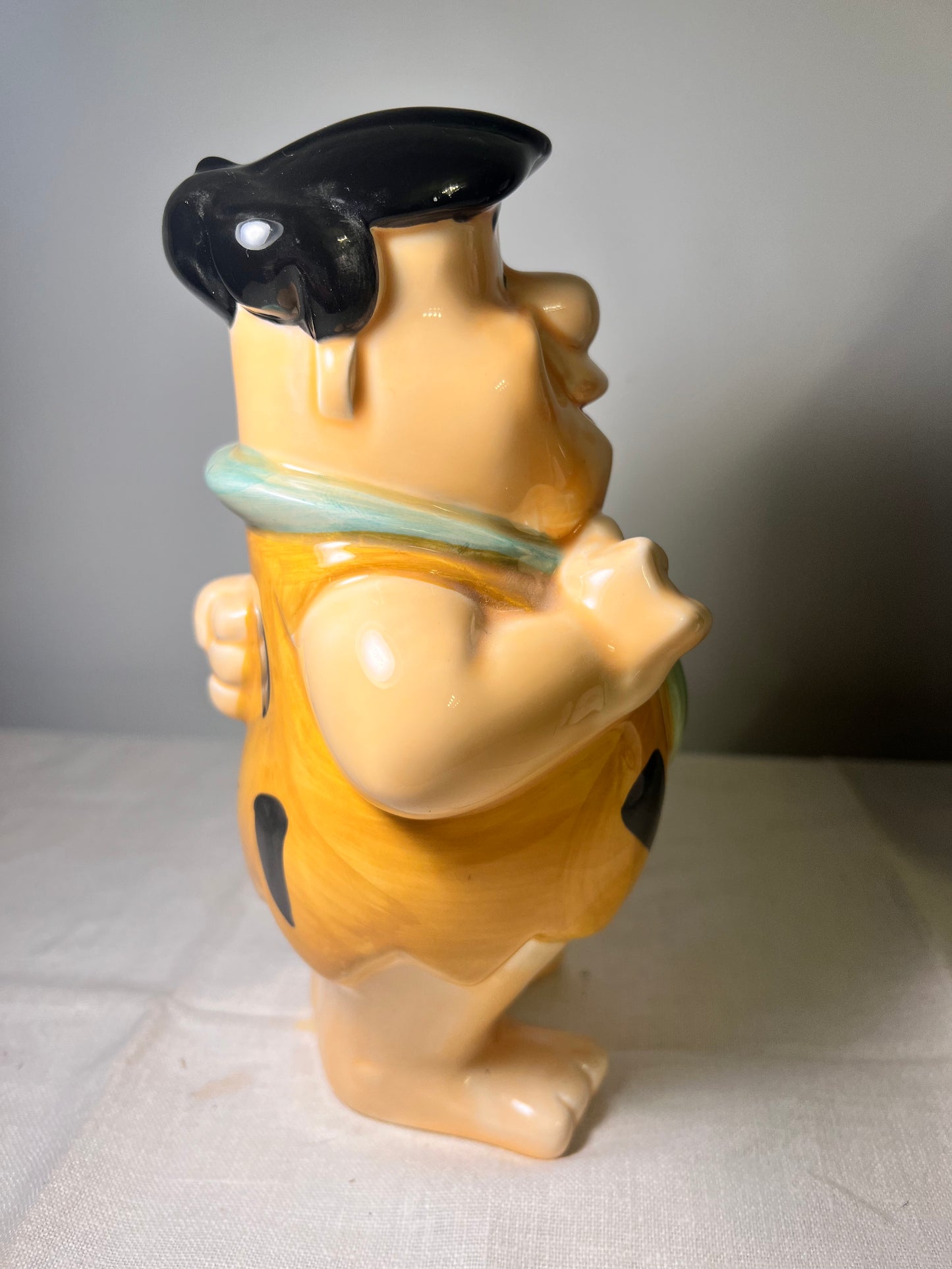 Fred Flintstone- 8 1/2 ceramic bank- Vandor -1990- Hand painted-Pelzman design