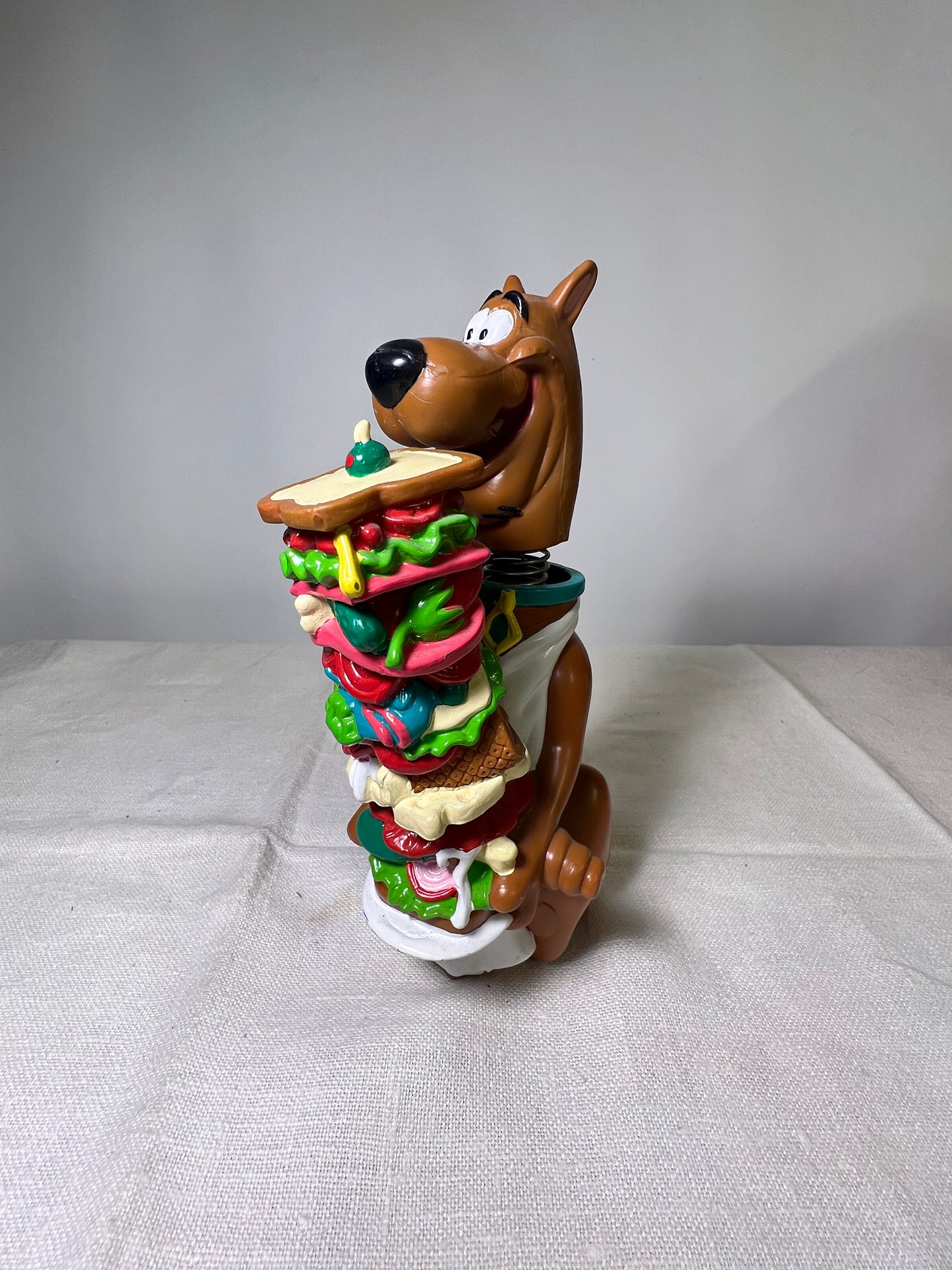 Scooby Doo- 6” bobble head- bobble sandwich