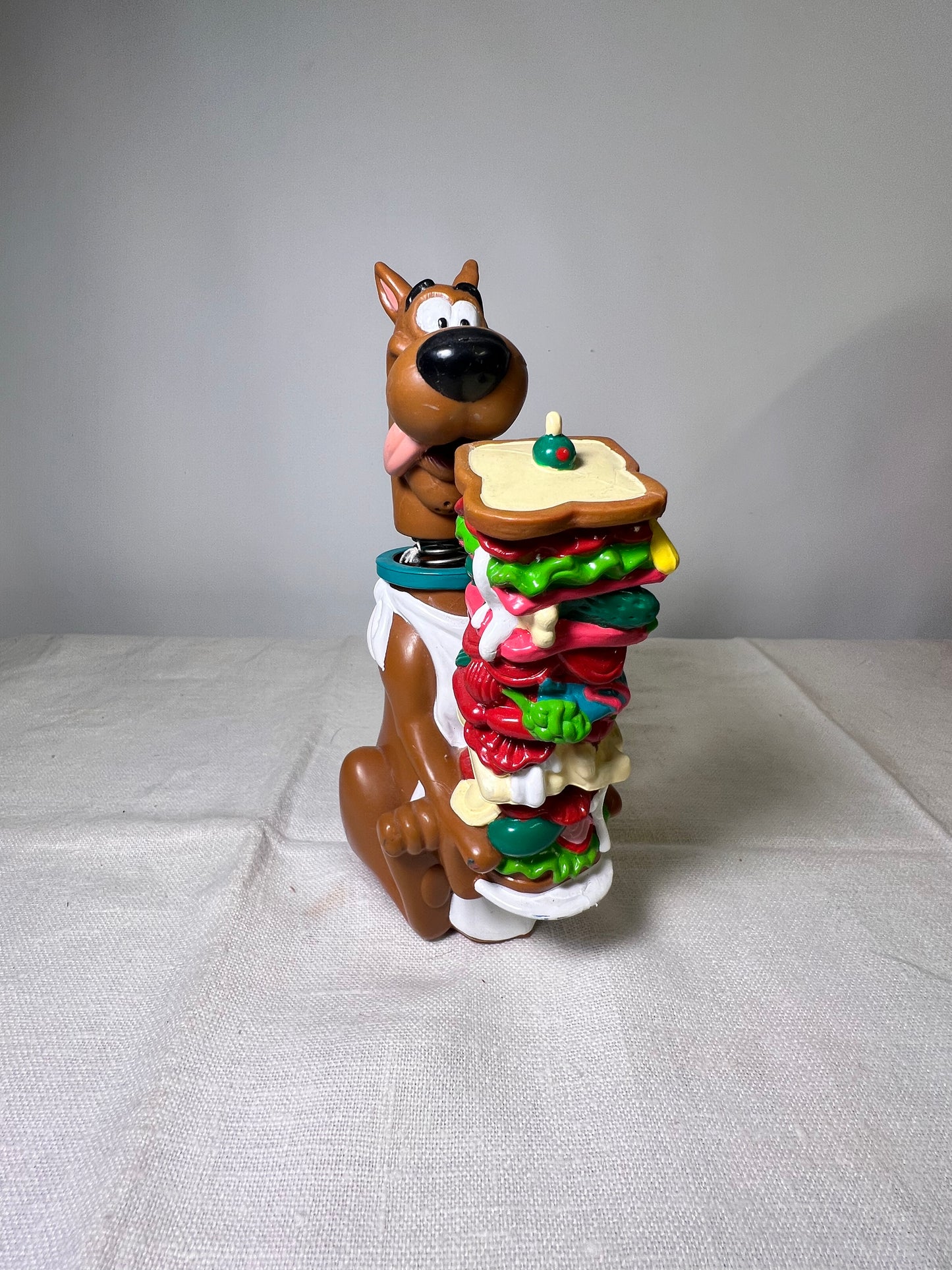 Scooby Doo- 6” bobble head- bobble sandwich