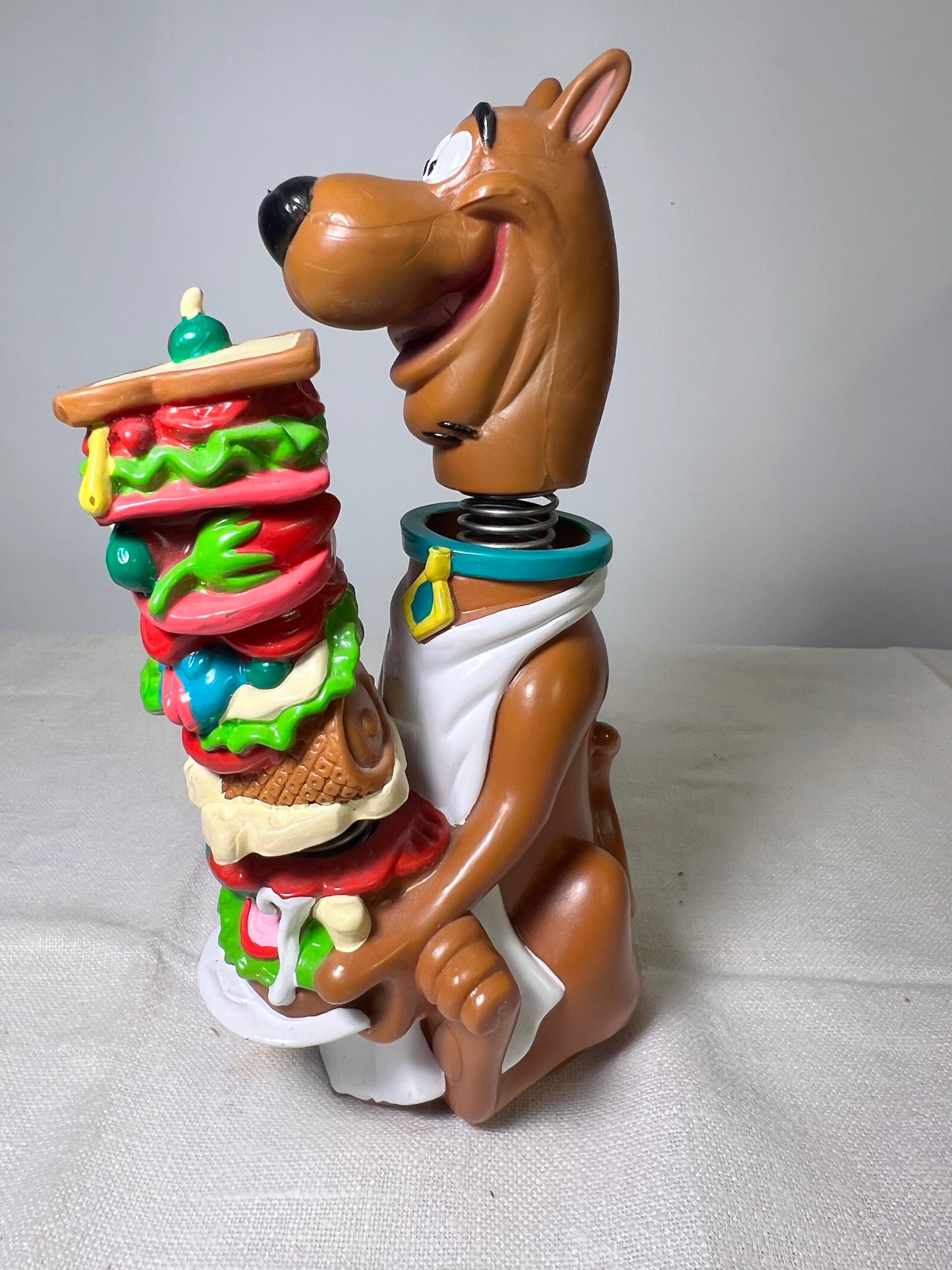 Scooby Doo- 6” bobble head- bobble sandwich