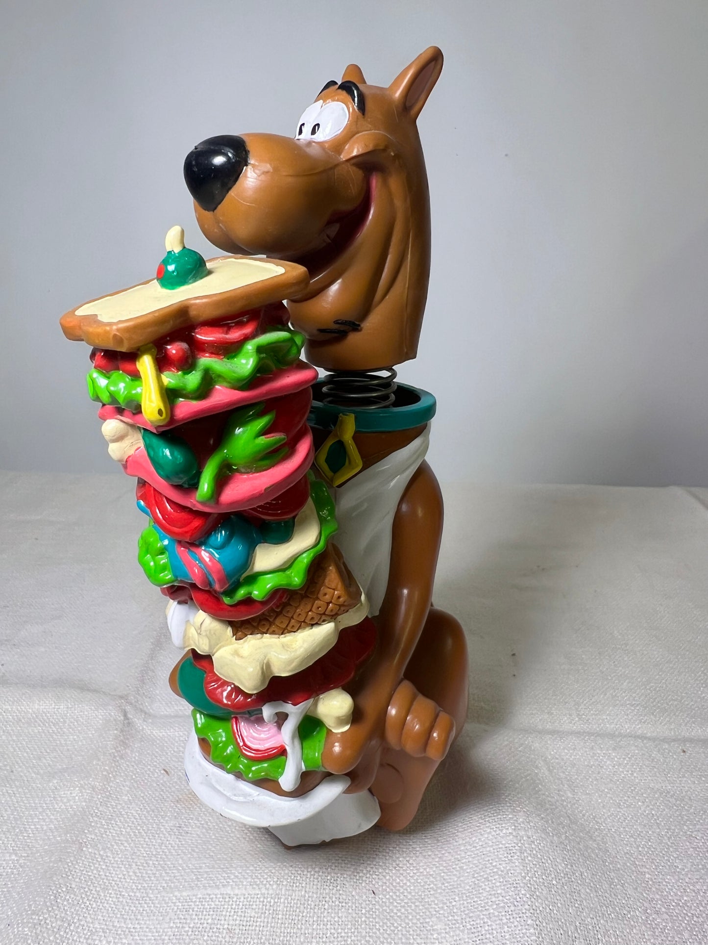 Scooby Doo- 6” bobble head- bobble sandwich