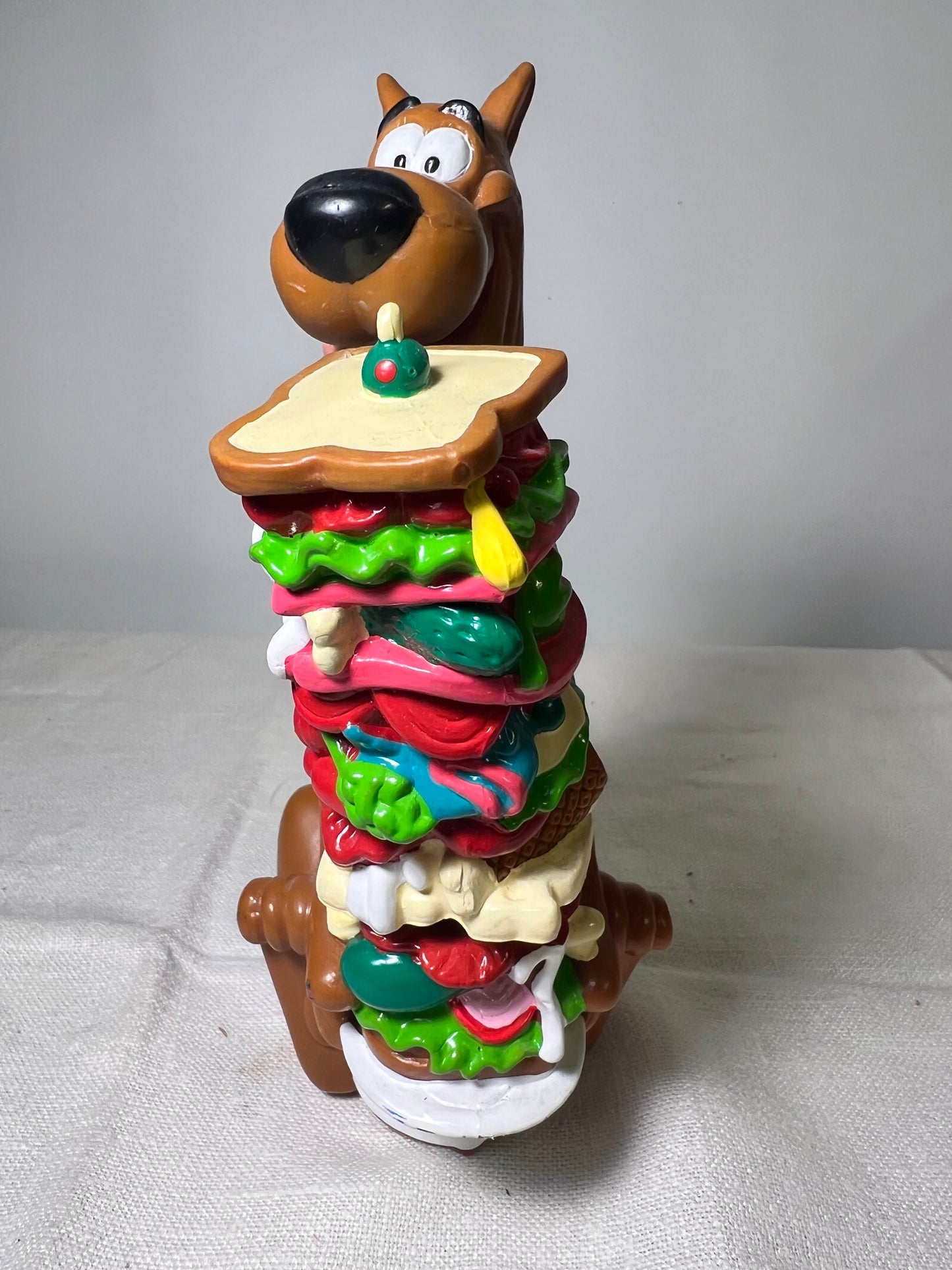 Scooby Doo- 6” bobble head- bobble sandwich