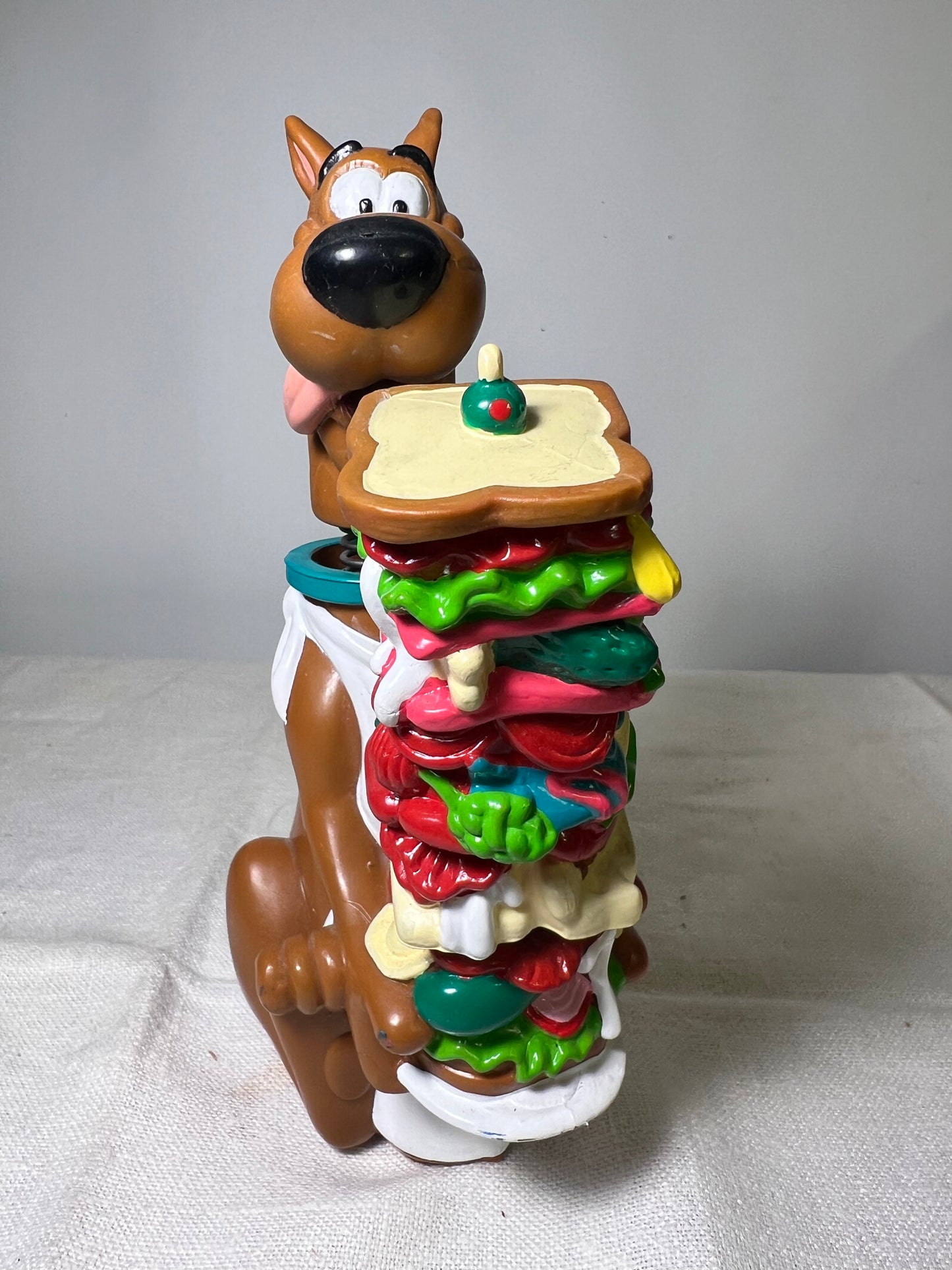 Scooby Doo- 6” bobble head- bobble sandwich
