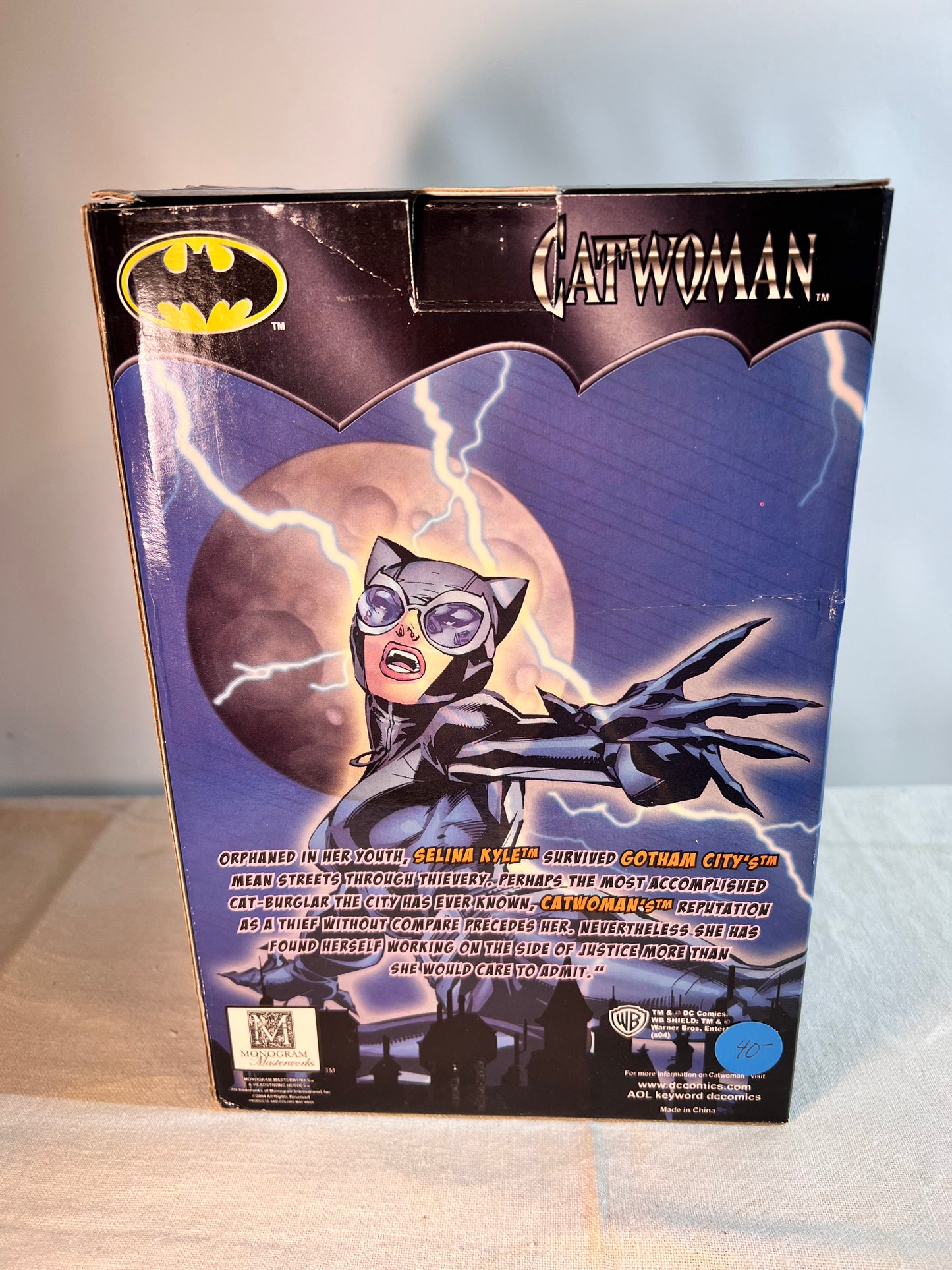 Cat Woman- 7” dynamic bobble head- Headstrong Heros - Warner Brothers-DC comics