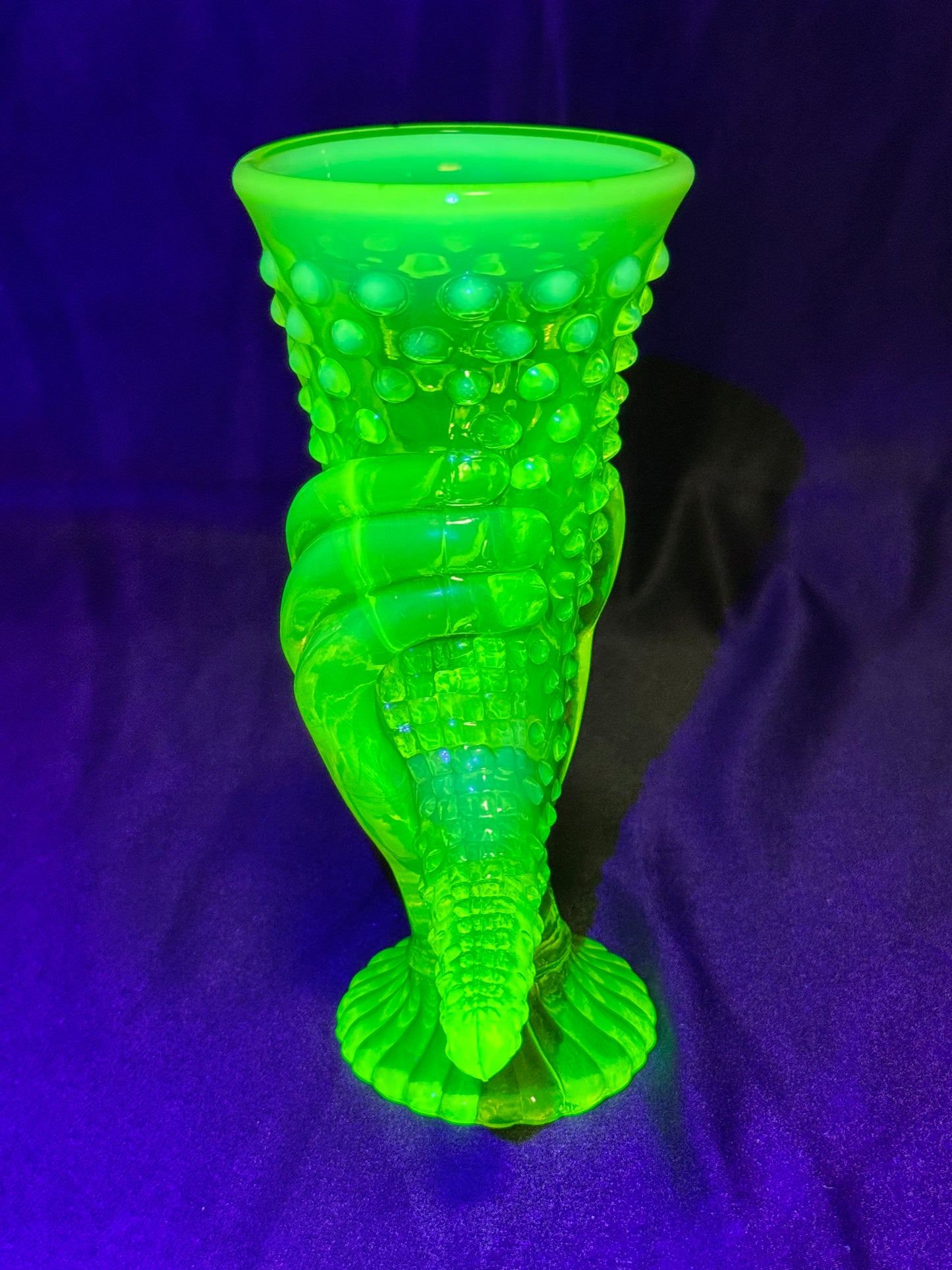 Uranium Rare vintage Fenton Topaz opalescent hobnail hand vase