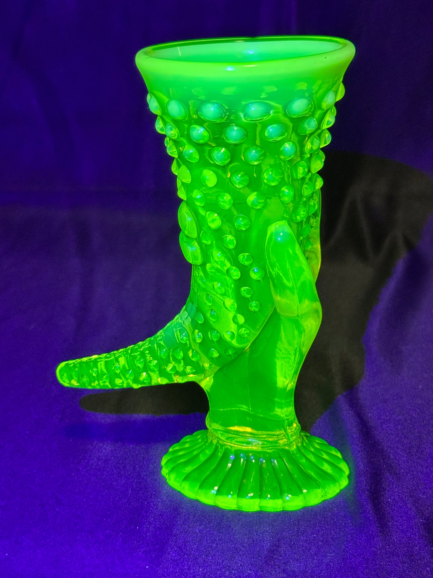 Uranium Rare vintage Fenton Topaz opalescent hobnail hand vase