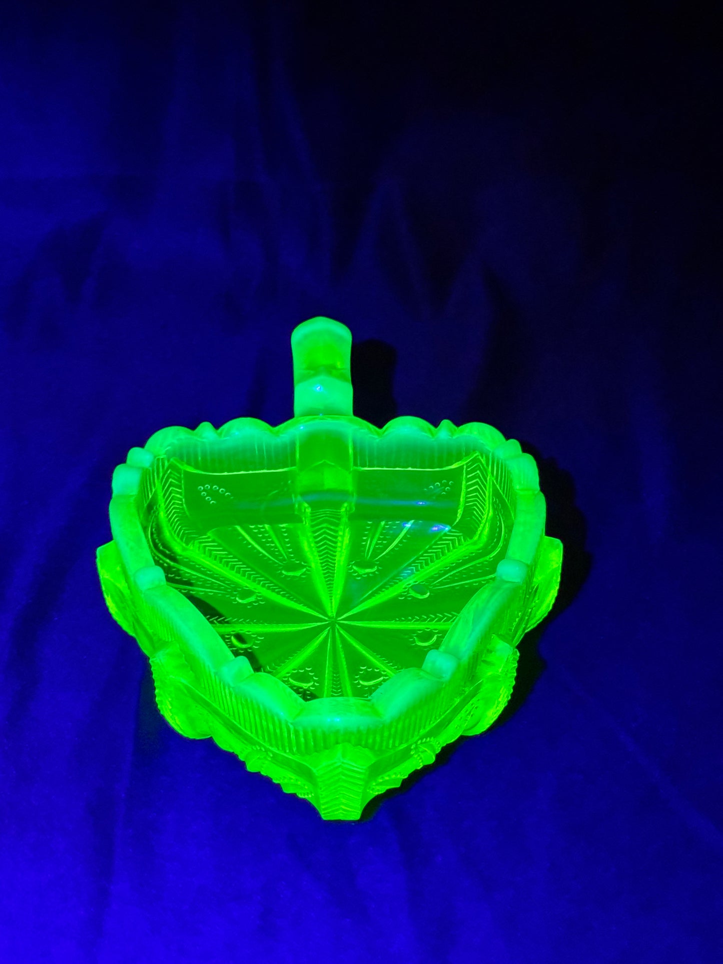Uranium- Fenton -Cactus- relish dish - topaz opalescent - early 20th century-cactus leaf shape dish