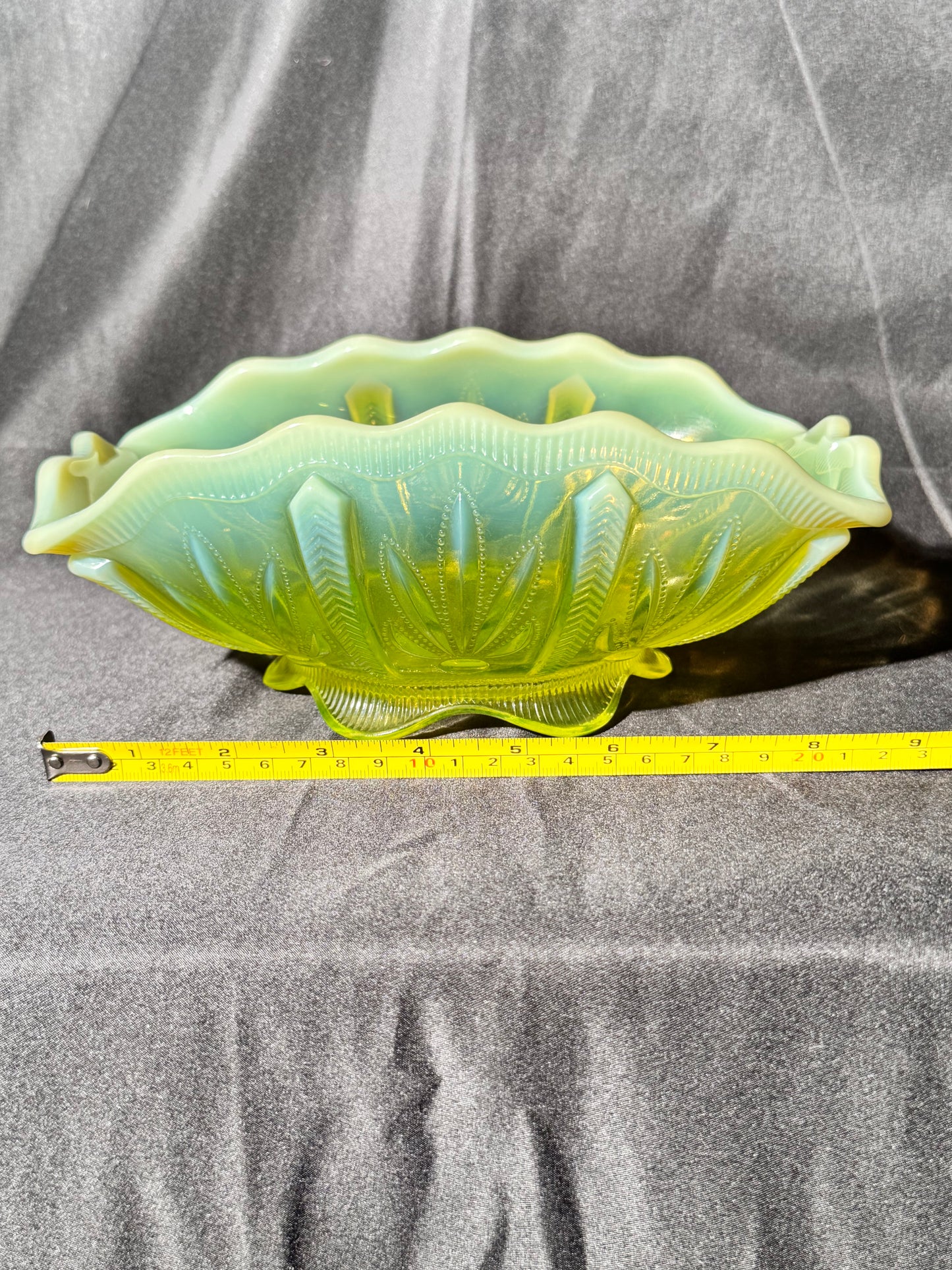 Uranium- Fenton -Cactus- rectangle footed bowl- topaz opalescent - early 20th century-