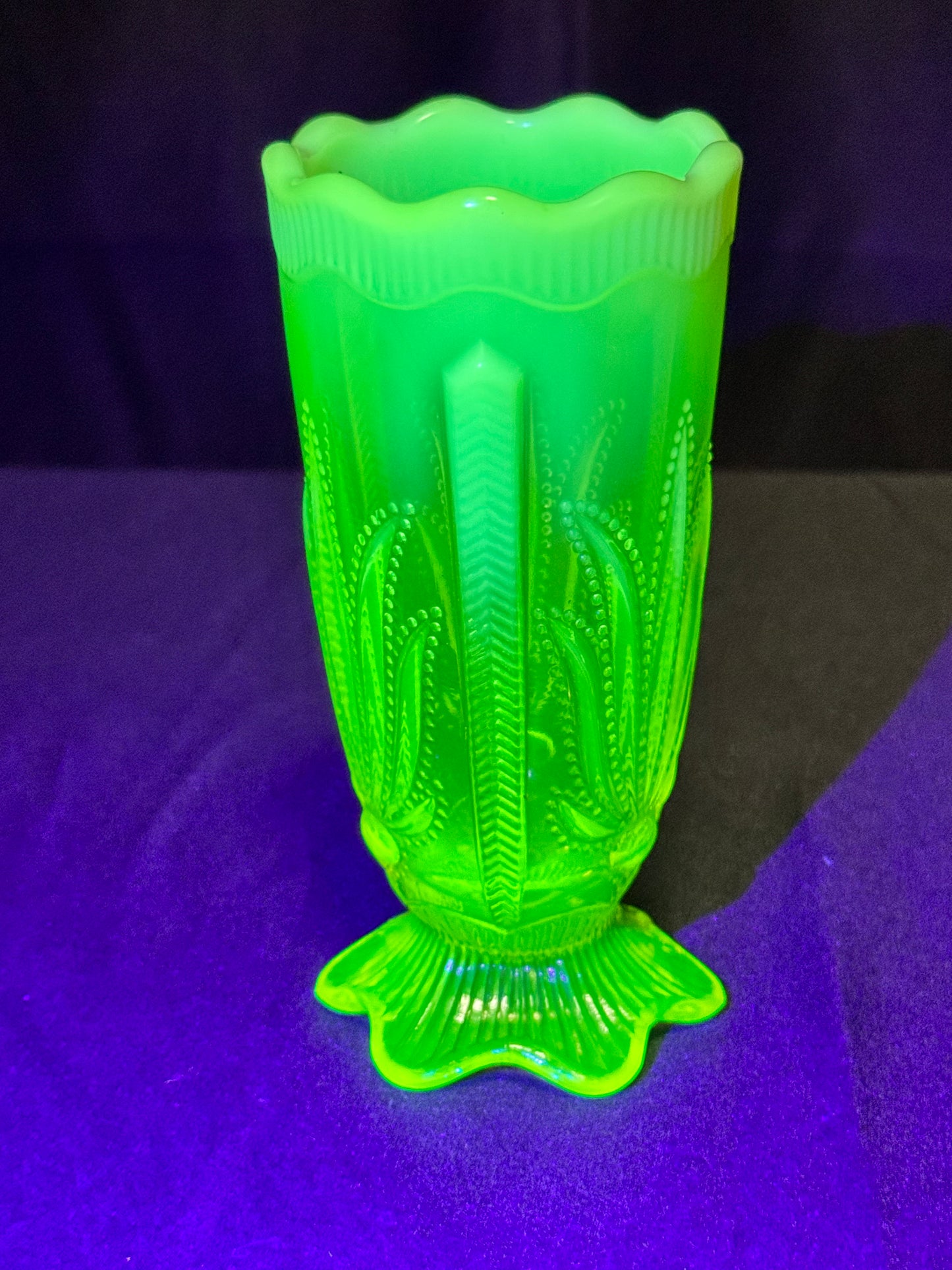 Uranium- Fenton- Cactus- 5” Flower Vase- footed- Topaz Opalescent