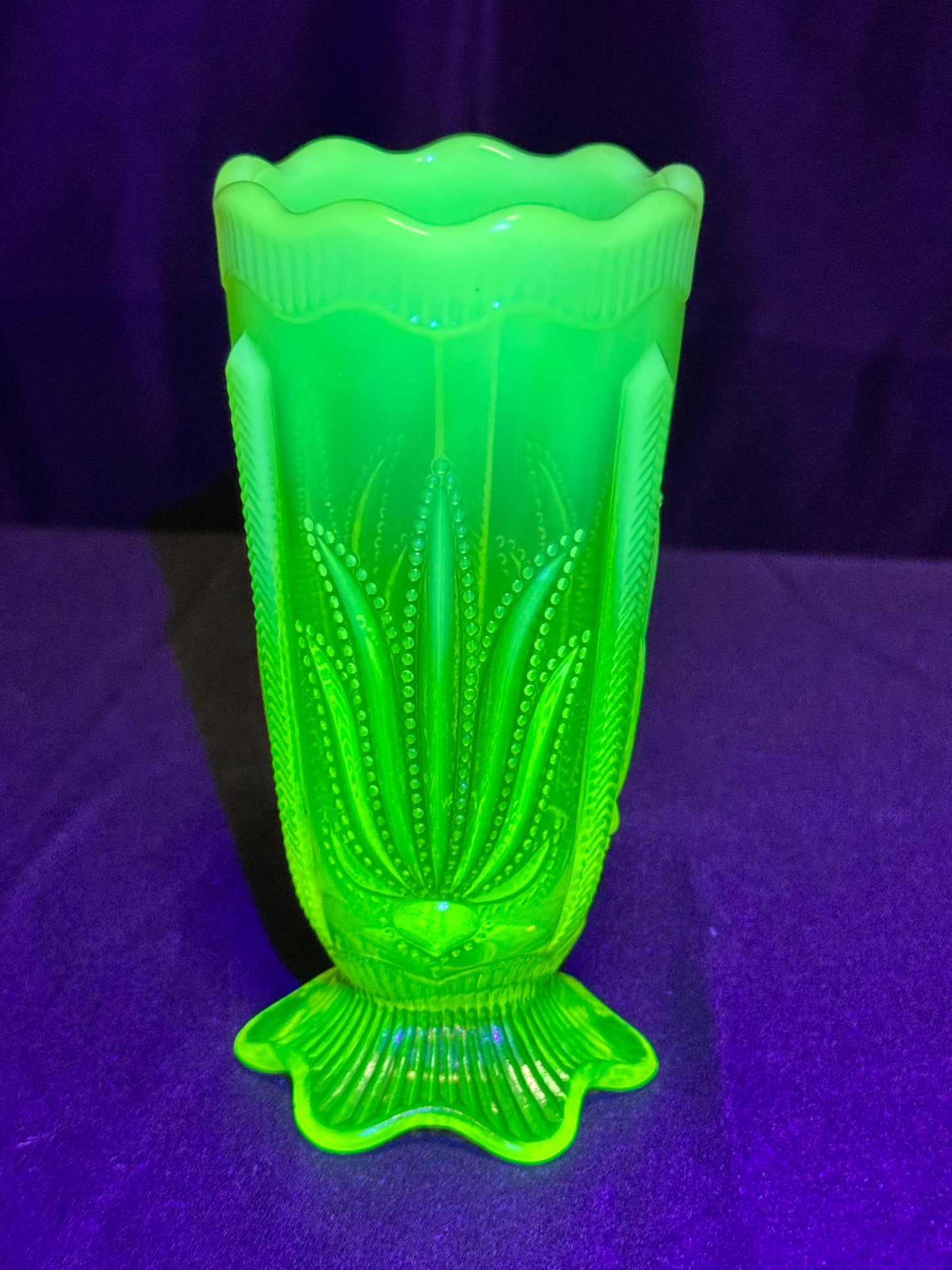 Uranium- Fenton- Cactus- 5” Flower Vase- footed- Topaz Opalescent