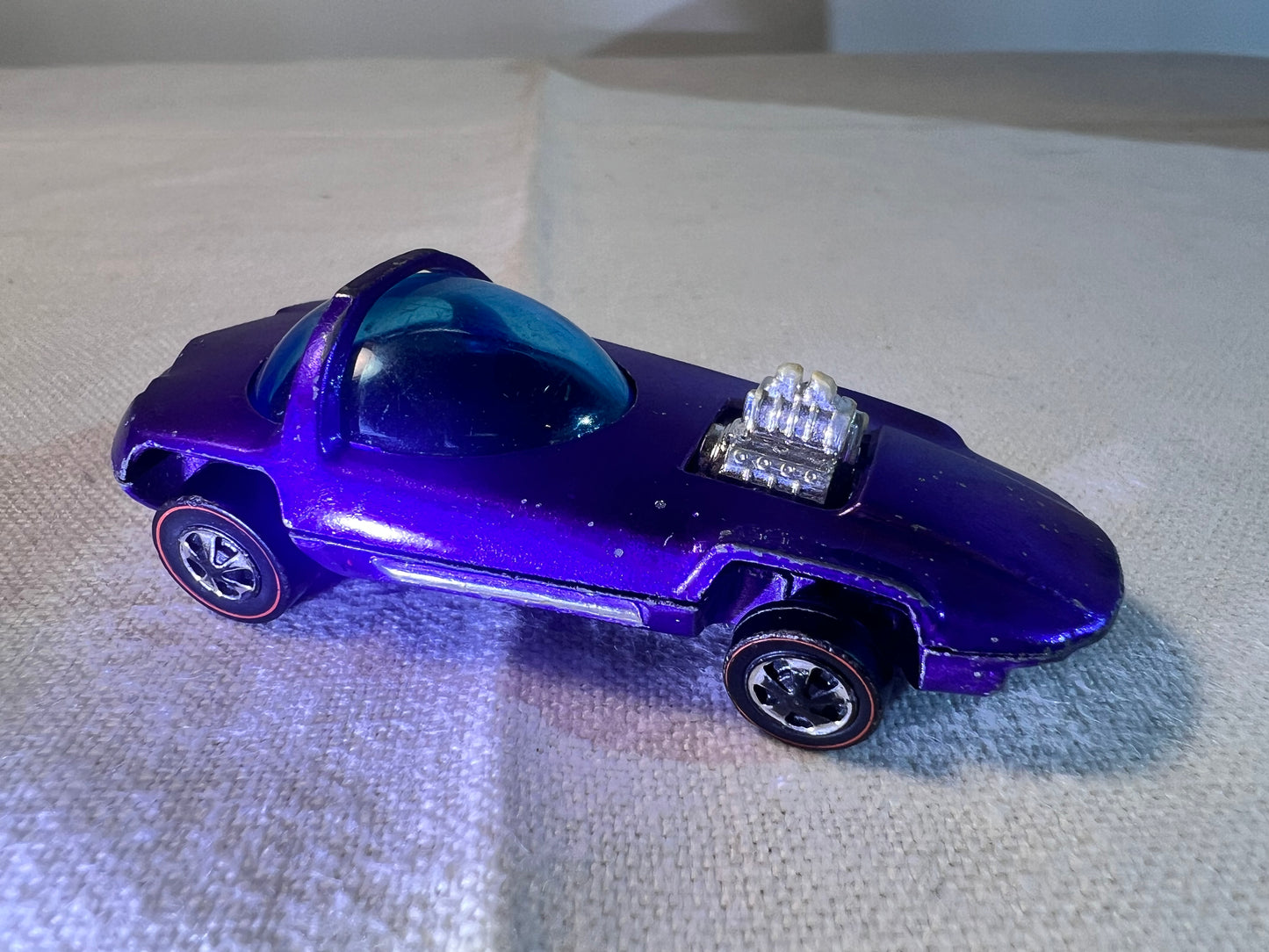 Hot Wheels - 1967 - Silhouette -Red Line - Mattel- US And foreign - Hong Kong - Purple