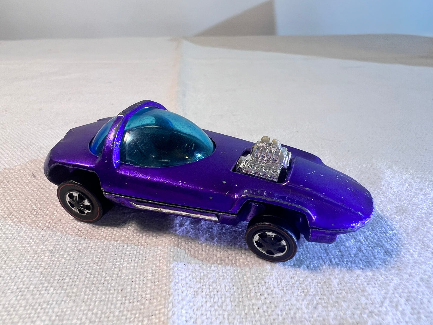 Hot Wheels - 1967 - Silhouette -Red Line - Mattel- US And foreign - Hong Kong - Purple
