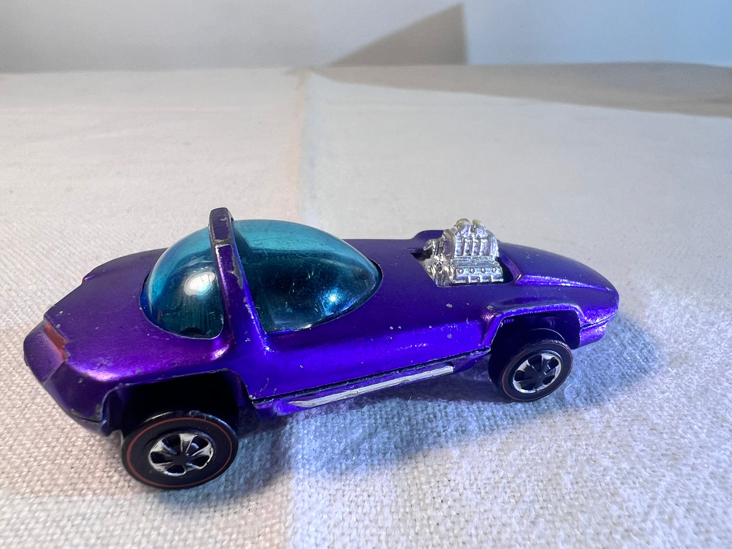 Hot Wheels - 1967 - Silhouette -Red Line - Mattel- US And foreign - Hong Kong - Purple