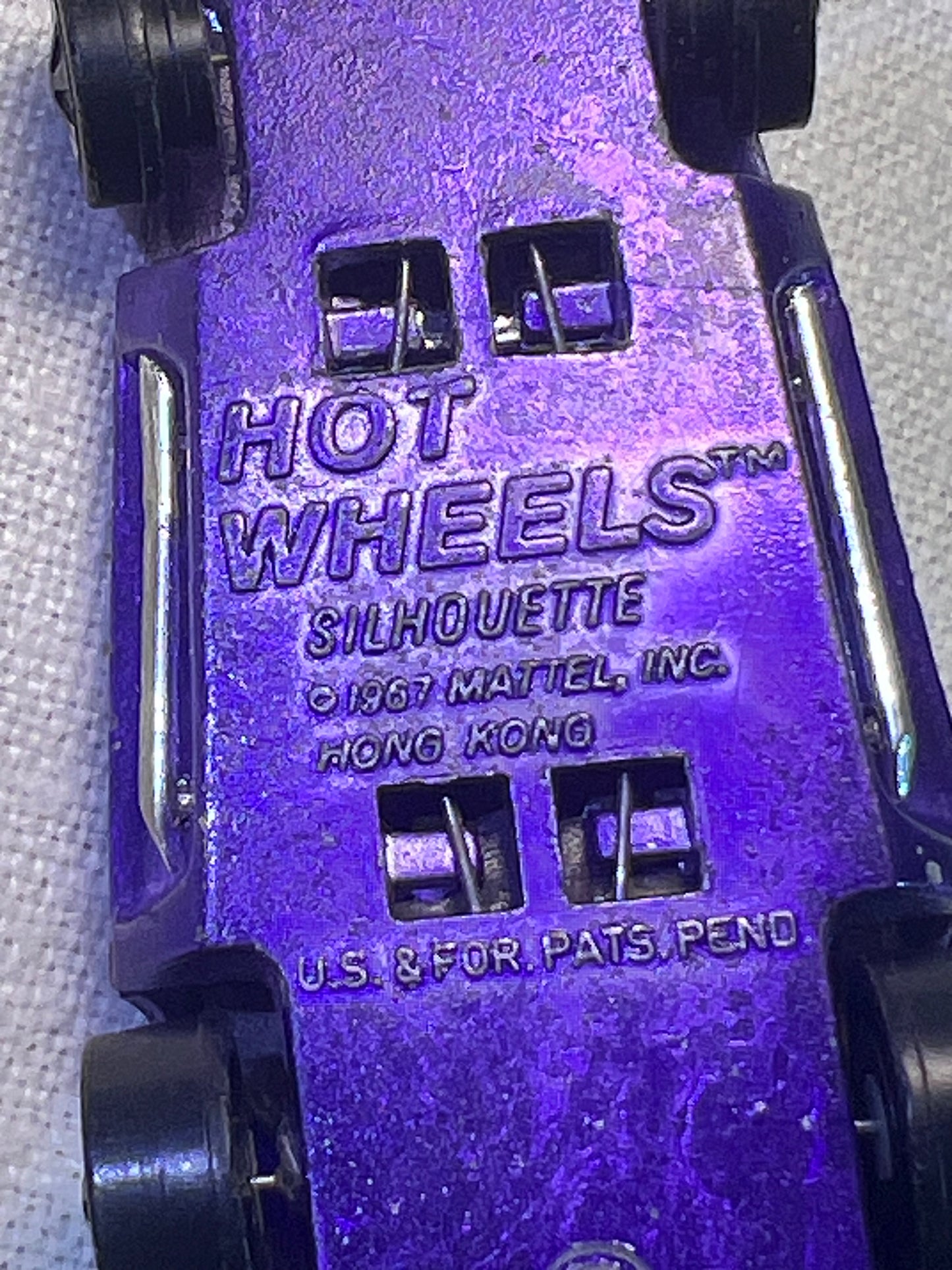 Hot Wheels - 1967 - Silhouette -Red Line - Mattel- US And foreign - Hong Kong - Purple