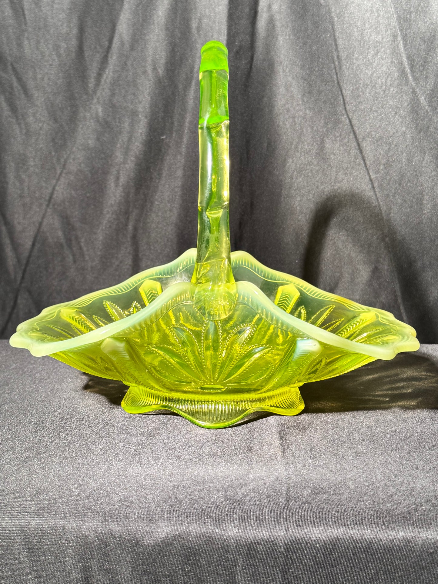 Uranium- Fenton - Cactus - 9.5” Basket- Topaz Opalescent