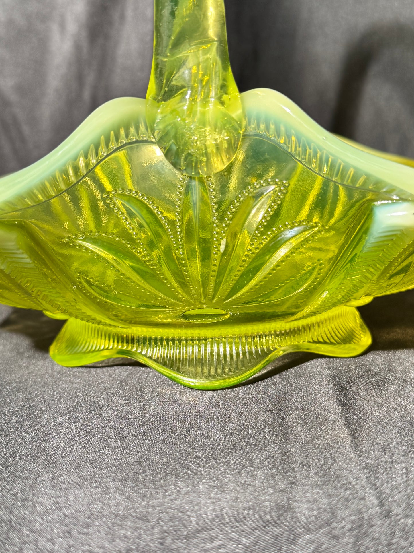 Uranium- Fenton - Cactus - 9.5” Basket- Topaz Opalescent