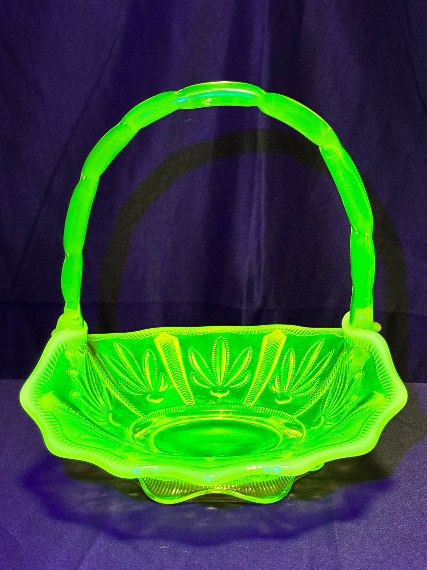 Uranium- Fenton - Cactus - 9.5” Basket- Topaz Opalescent