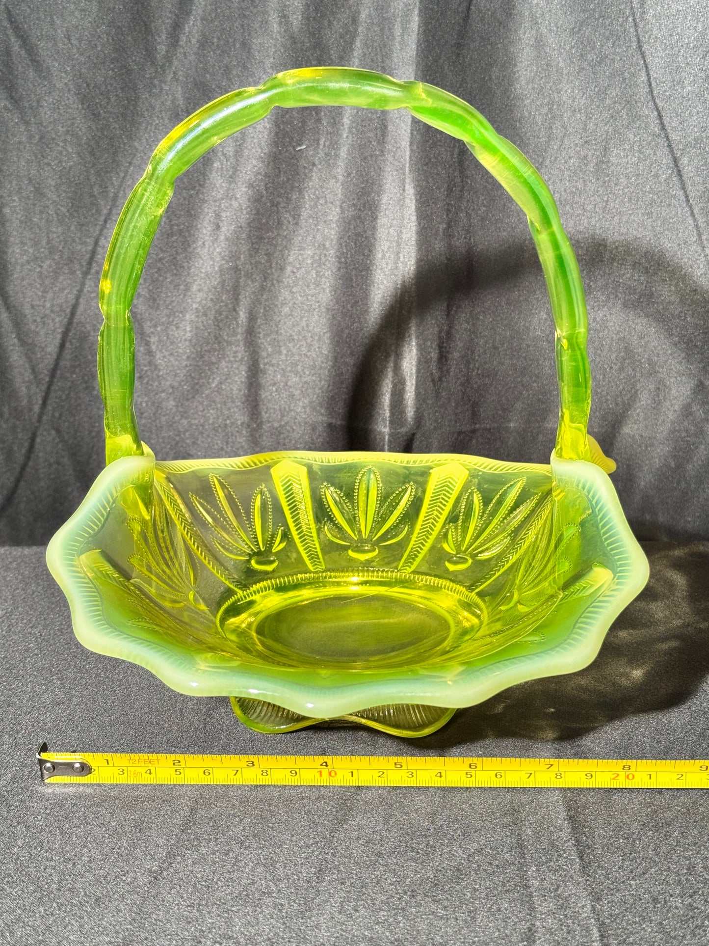 Uranium- Fenton - Cactus - 9.5” Basket- Topaz Opalescent