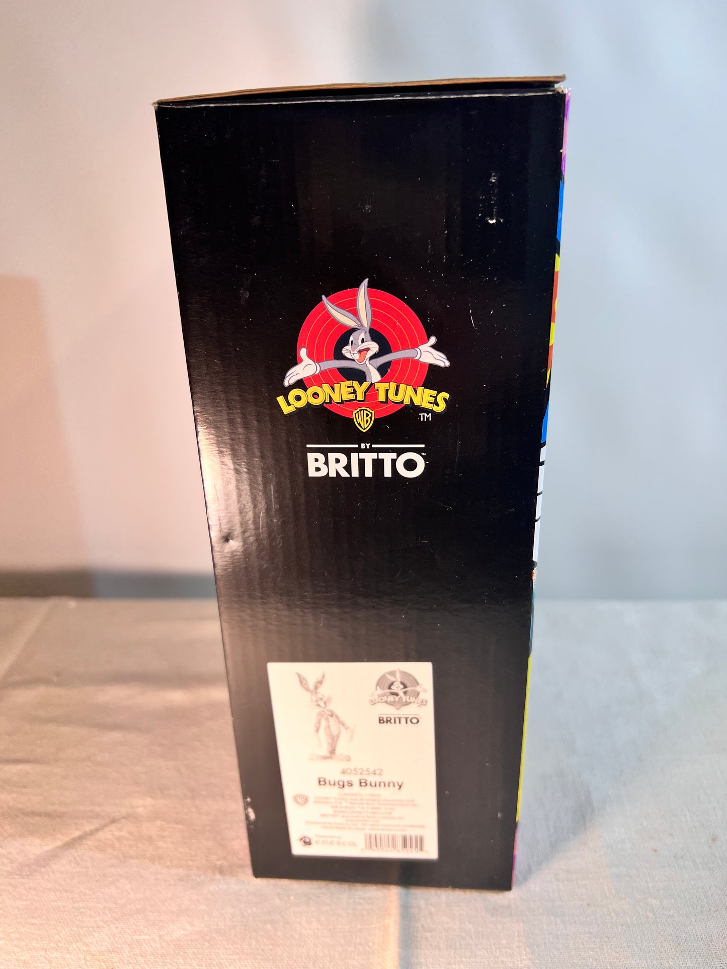 Bugs Bunny -8 1/2” figurine- Britto - looney Tunes- Warner Brothers- item # 4052542