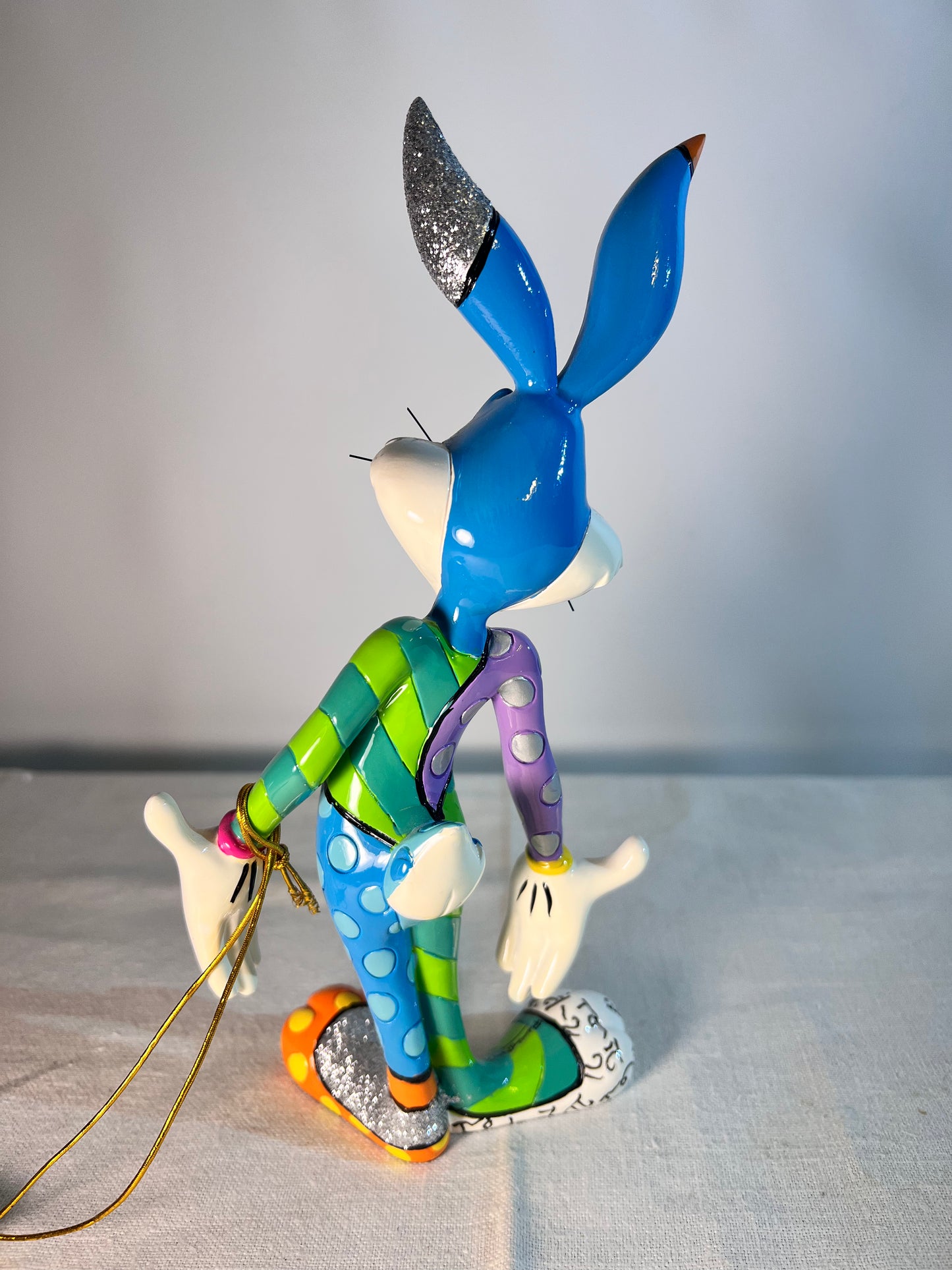 Bugs Bunny -8 1/2” figurine- Britto - looney Tunes- Warner Brothers- item # 4052542