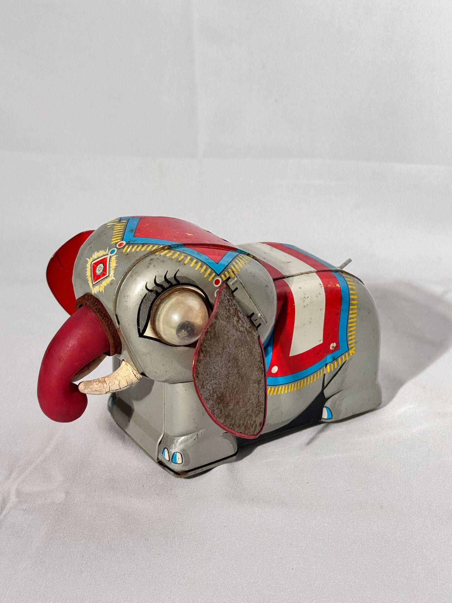 Vintage tin litho toy elephant, 195os - 1960s