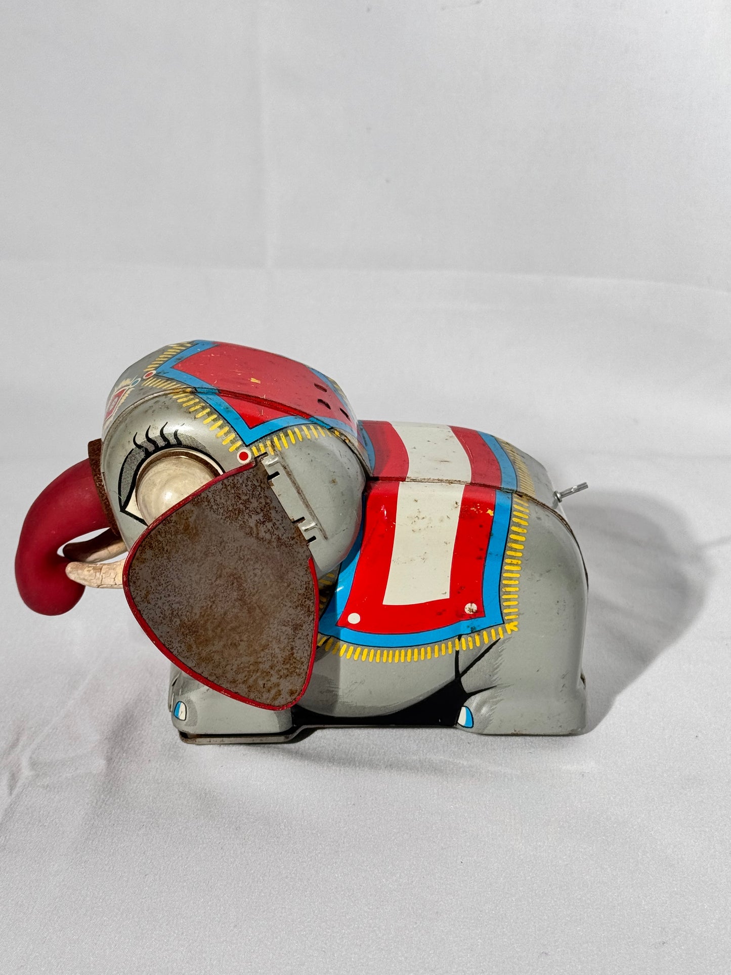 Vintage tin litho toy elephant, 195os - 1960s
