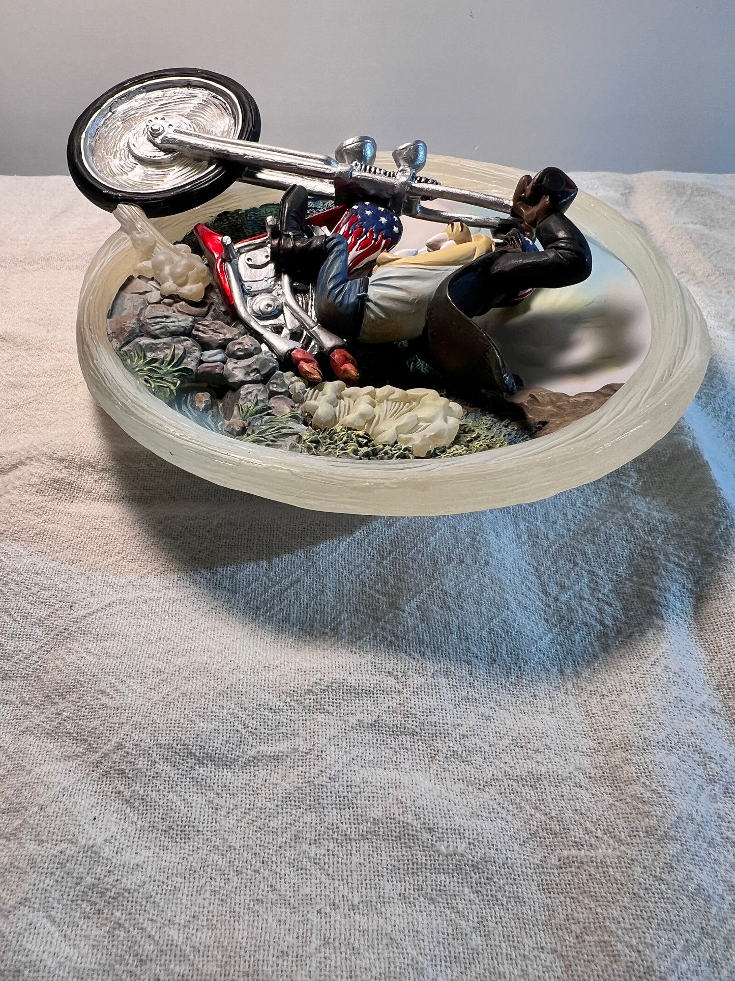 Breezy Rider- 5 1/2” Plate - 5th issue in As Taz I Wanna Be! - Bradford Exchange- Looney Tunes- Warner Brothers- 3D - #A1520