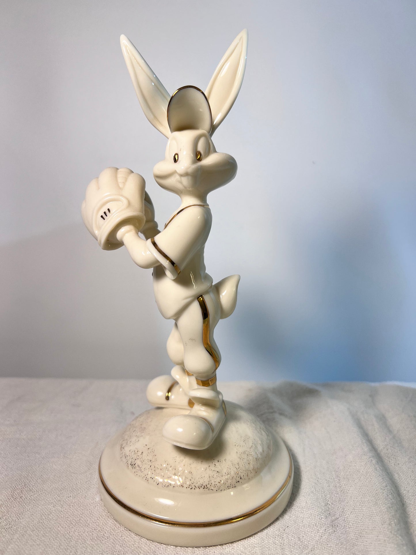 Lennox- Bugs Bunny - 8” figurine- Baseball- Looney Tunes- Warner Brothers