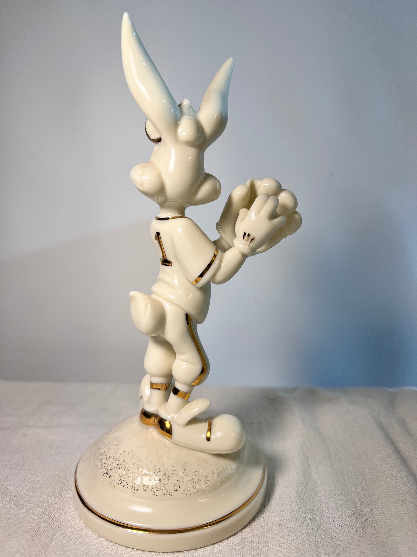 Lennox- Bugs Bunny - 8” figurine- Baseball- Looney Tunes- Warner Brothers
