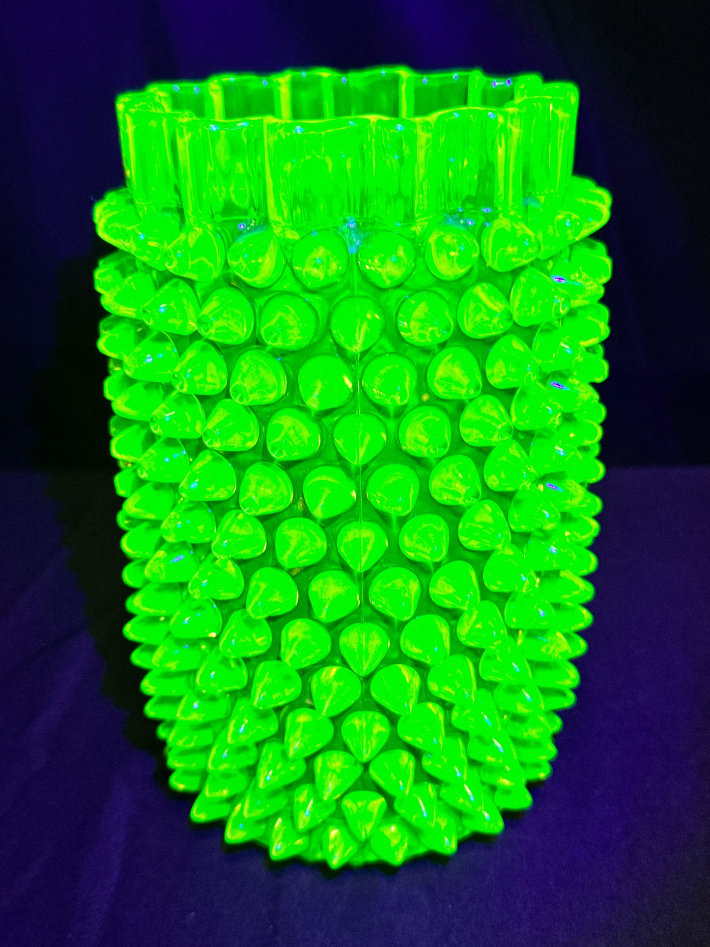 Uranium- Hobbs Brockunier & Co. - Dew Drop hobnail Vase