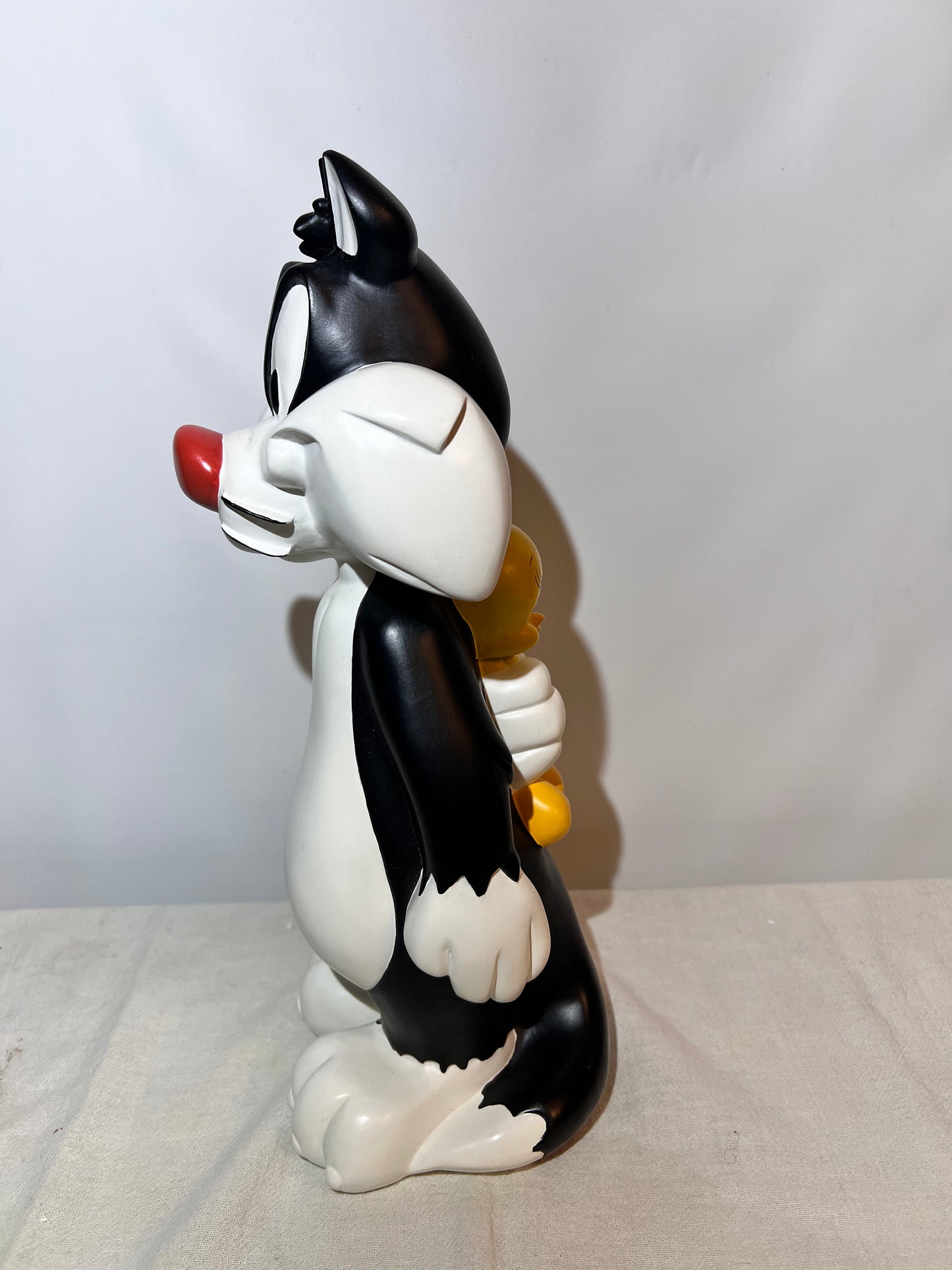 Sylvester and Tweety 14” statue- Warner Brothers- Looney Tunes- 2000- original box