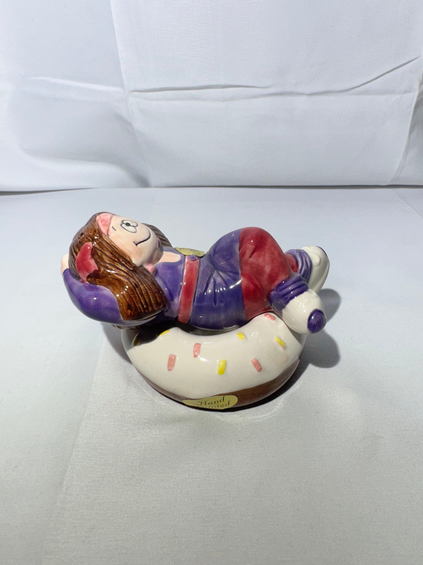 Cathy Buiewite - Salt and Pepper shakers - Papel - Hand painted- made in Sri Lanka-