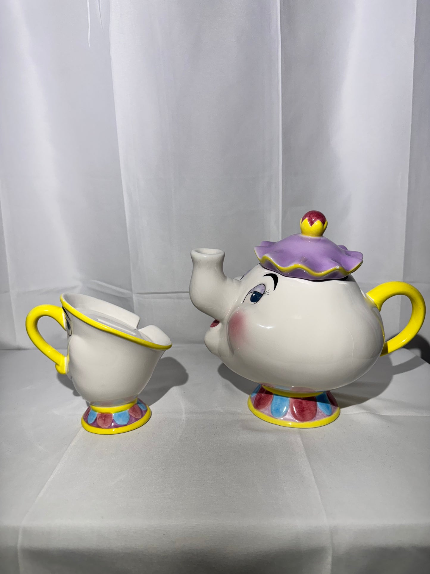 Disney- Mrs Pot and Chip - Banks - Beauty and the Beast
