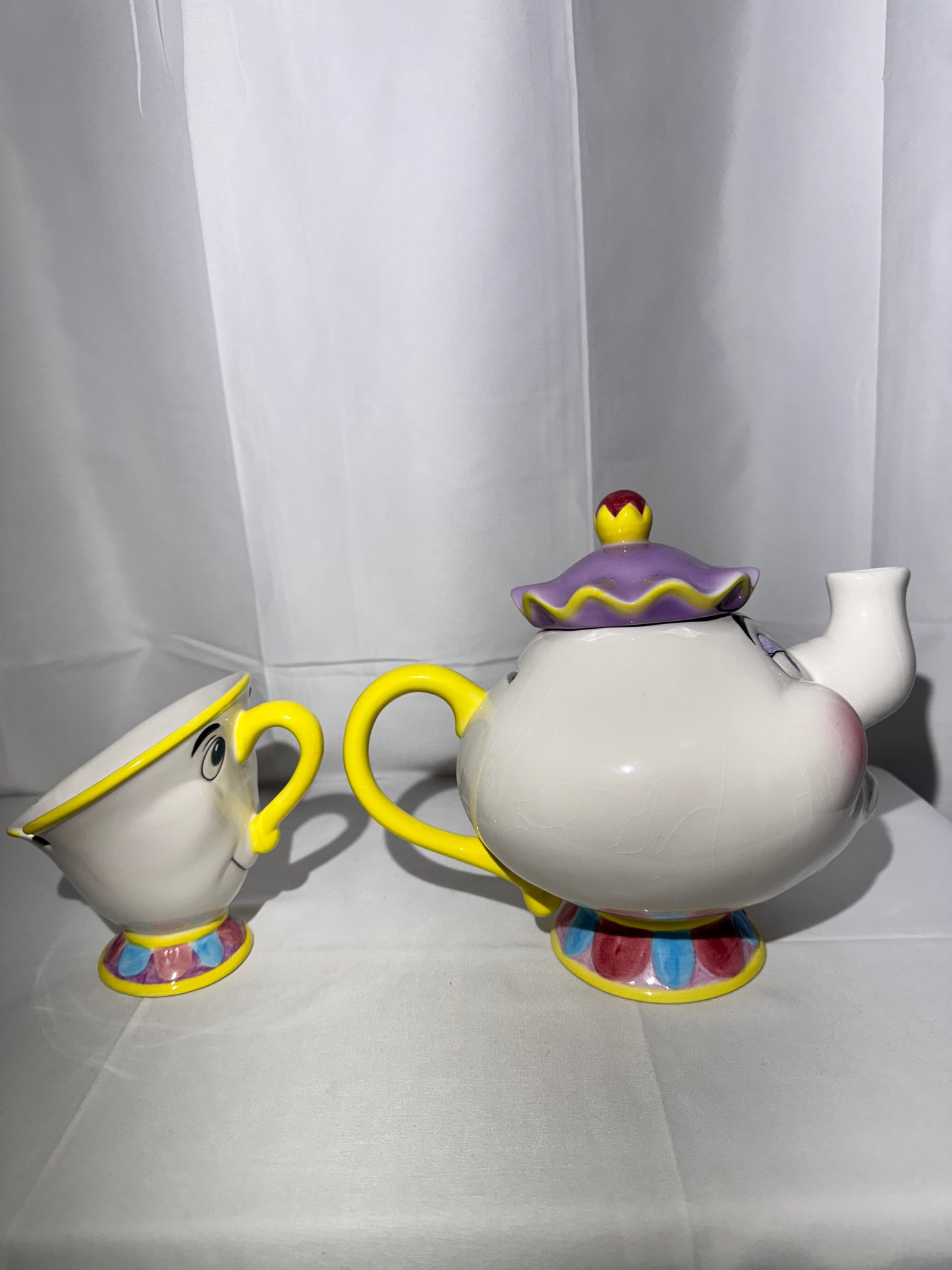 Disney- Mrs Pot and Chip - Banks - Beauty and the Beast