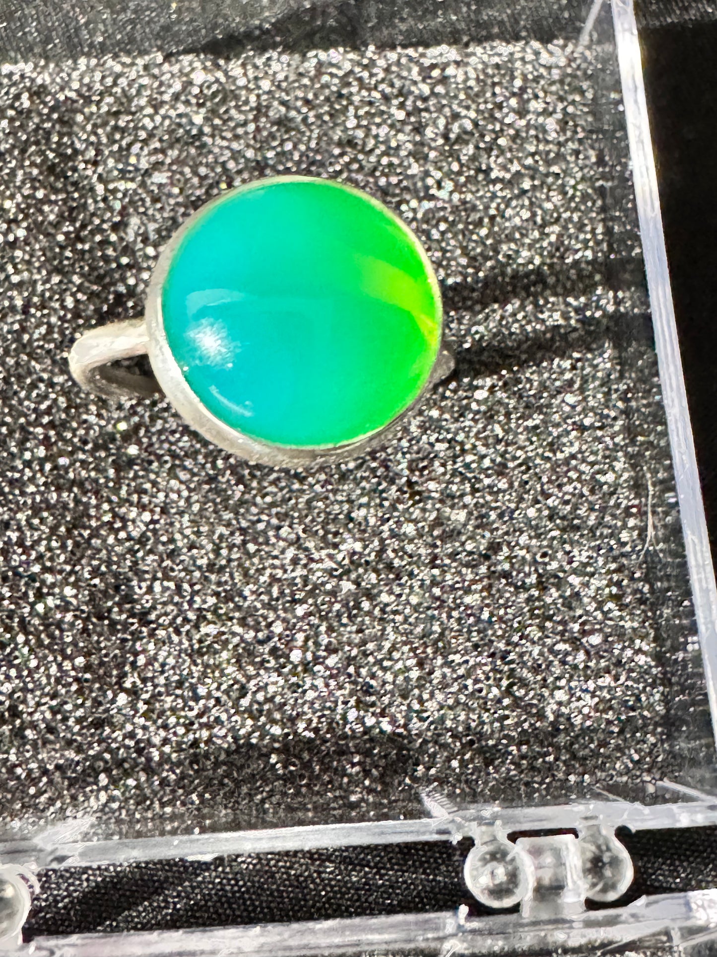 Uranium Glass Ring – Round Gemstone in Solid .925 Silver | Size 9
