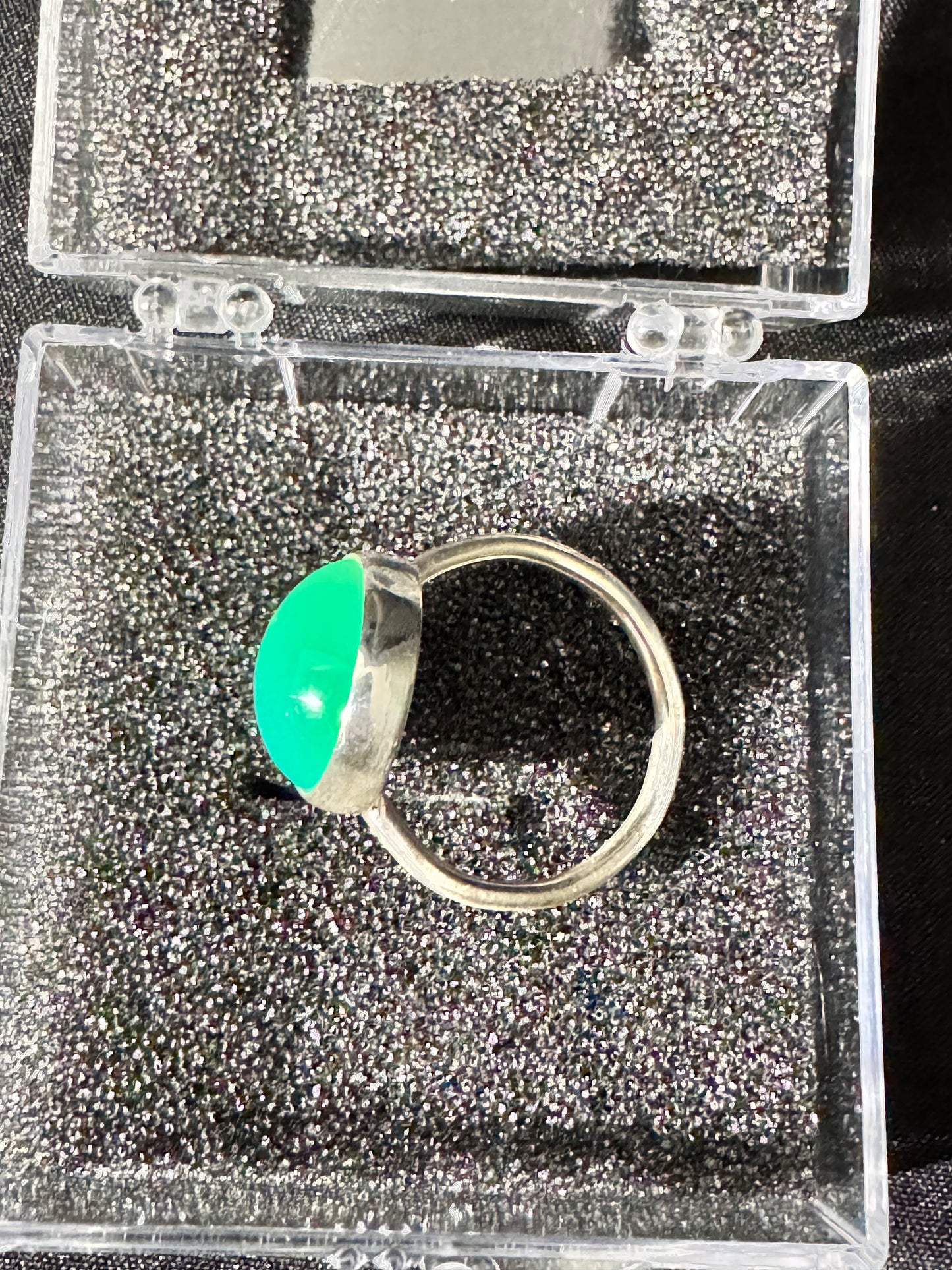 Uranium Glass Ring – Round Gemstone in Solid .925 Silver | Size 9