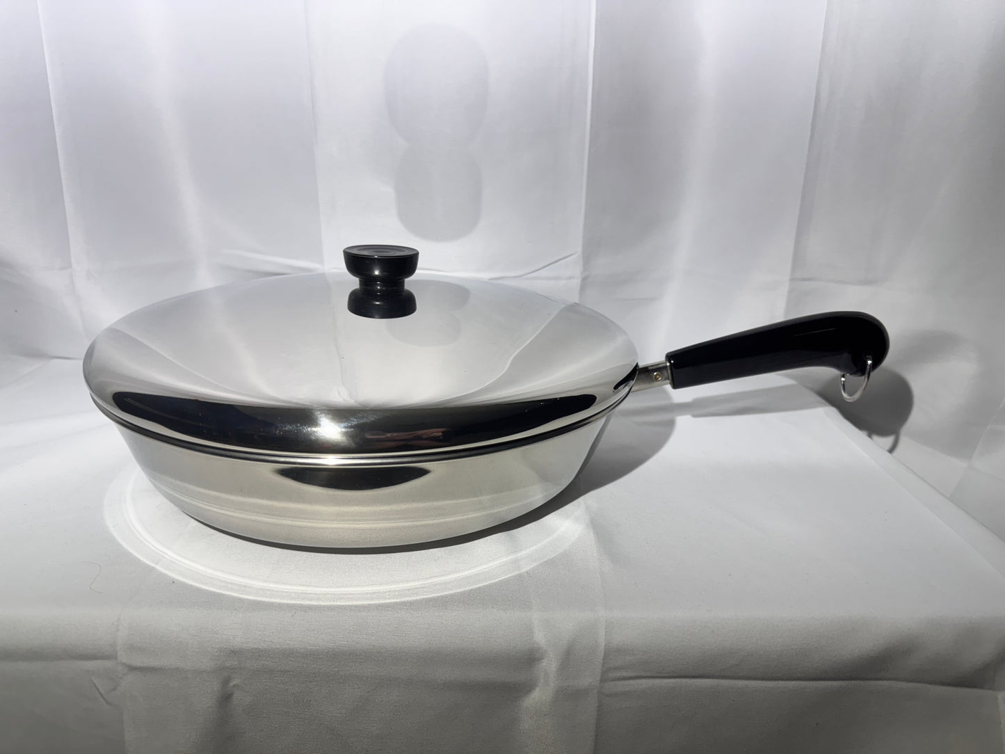 Revere Ware -Stainless Steel-12-inch Covered Skillet -3520527-Corning-Aluminum Disc Bottom-1192