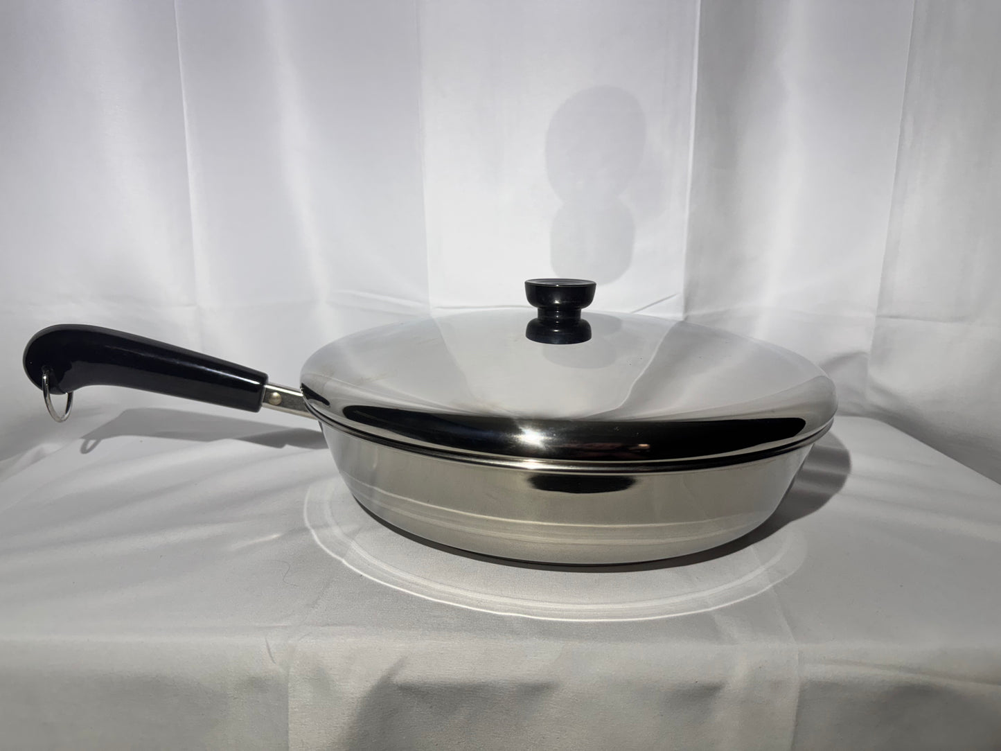 Revere Ware -Stainless Steel-12-inch Covered Skillet -3520527-Corning-Aluminum Disc Bottom-1192