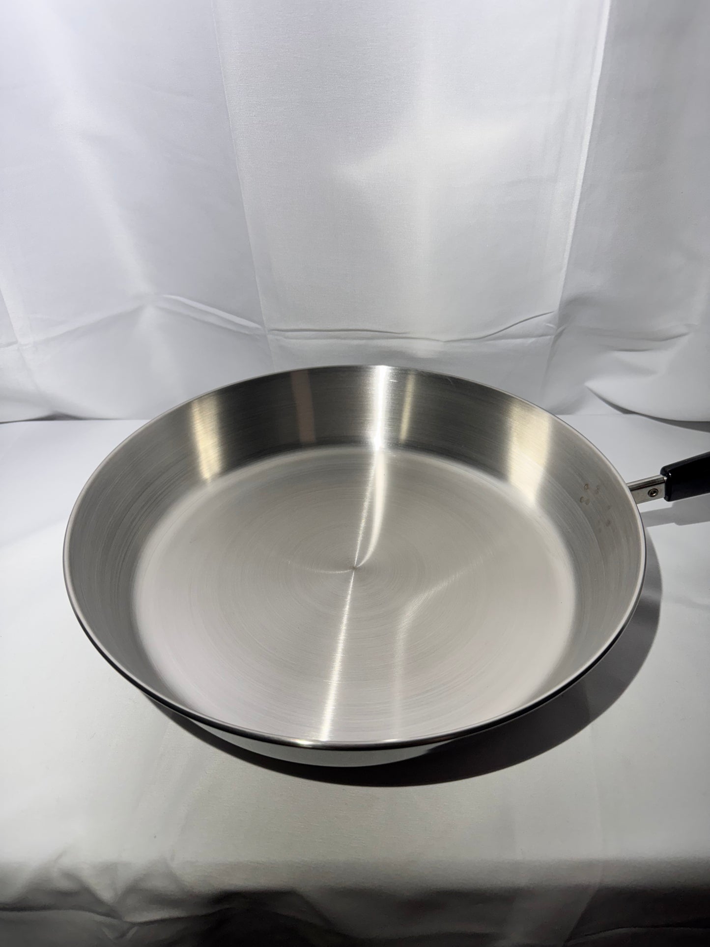 Revere Ware -Stainless Steel-12-inch Covered Skillet -3520527-Corning-Aluminum Disc Bottom-1192
