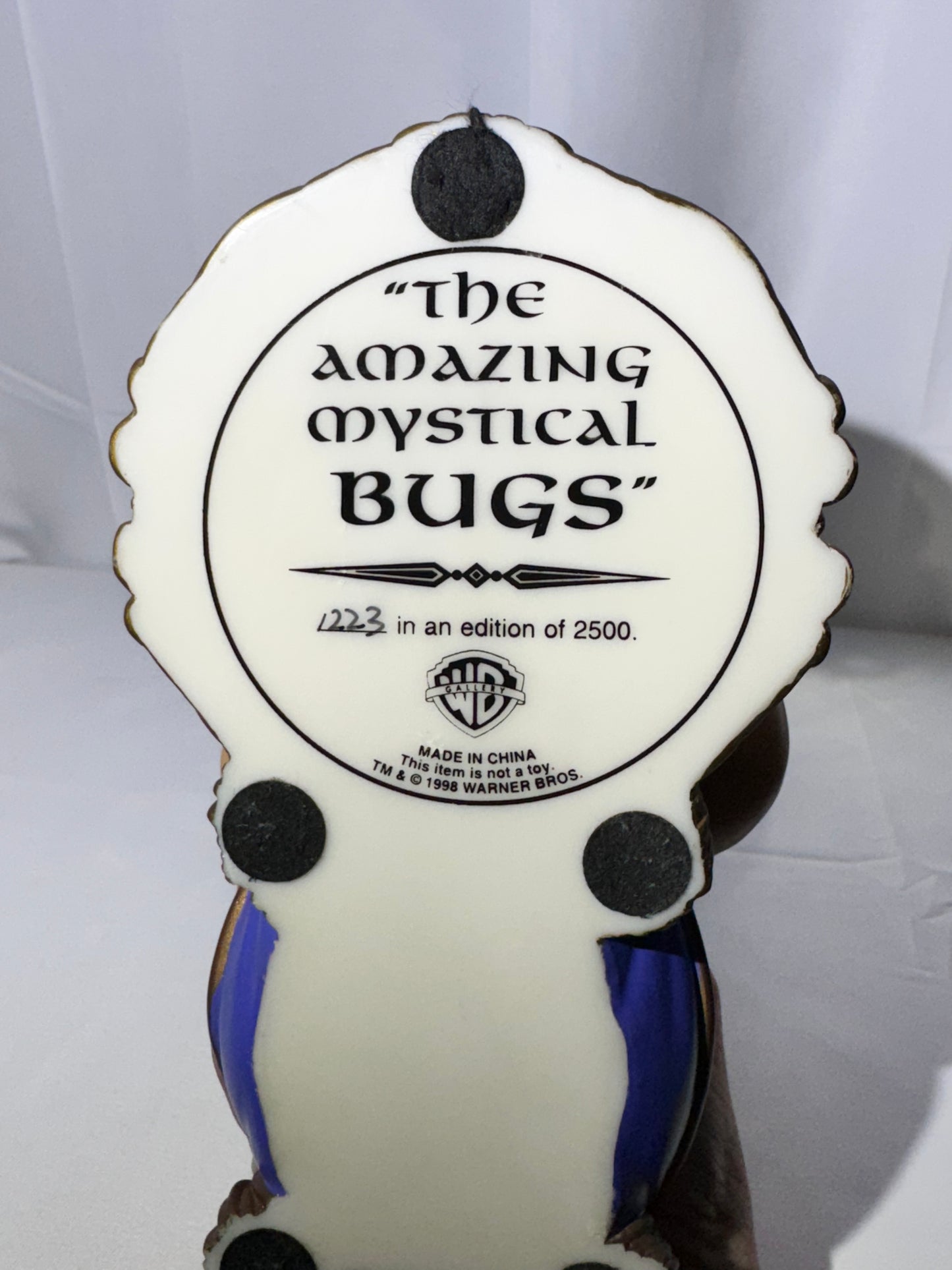 Bugs Bunny - Snow Globe- “The Amazing Mystical Bugs- Warner Brothers- Looney Tunes - 1998- limited edition number 1223/2500