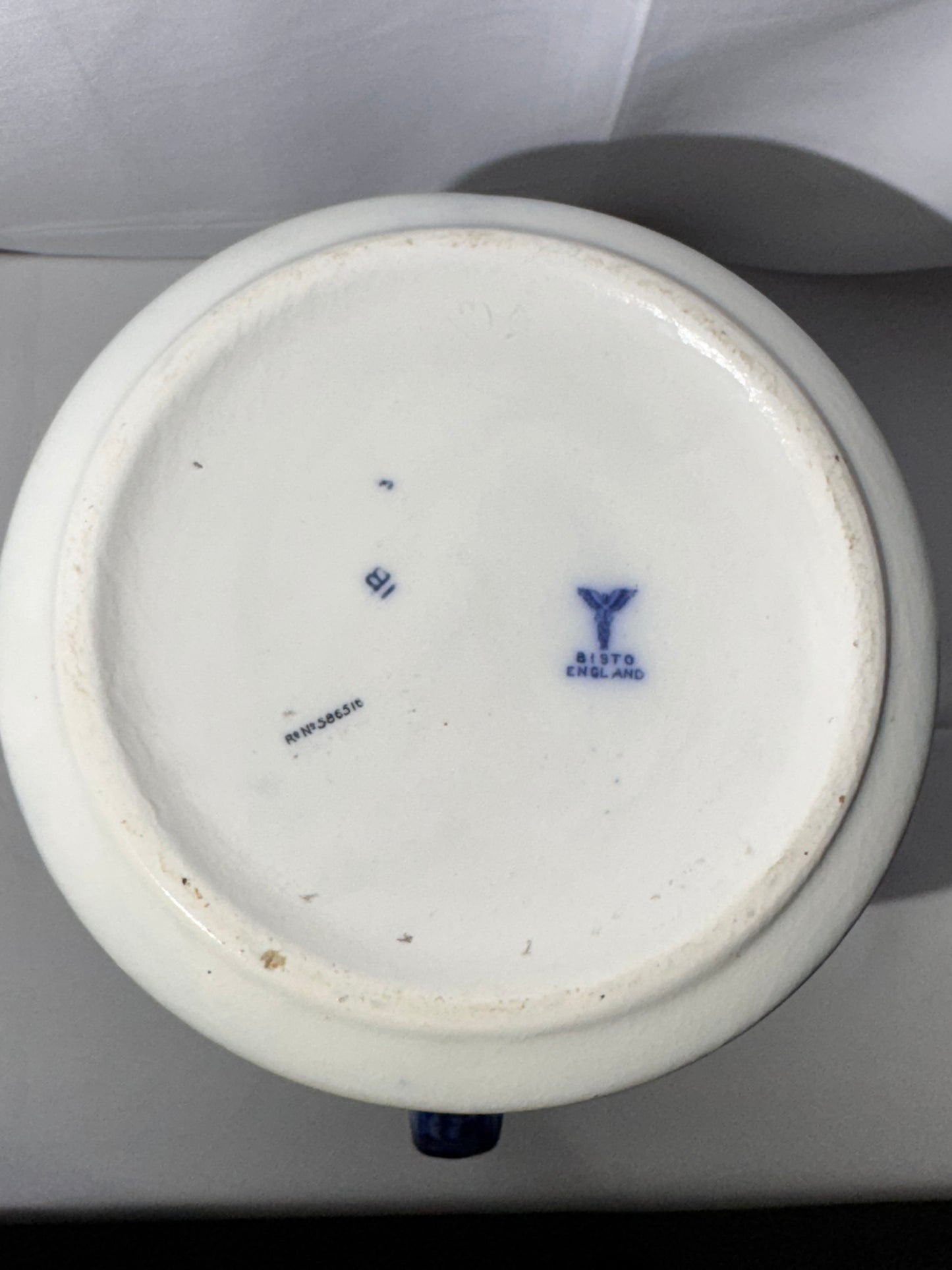 Blue Willow- Large bowl and Pitcher - Pottery