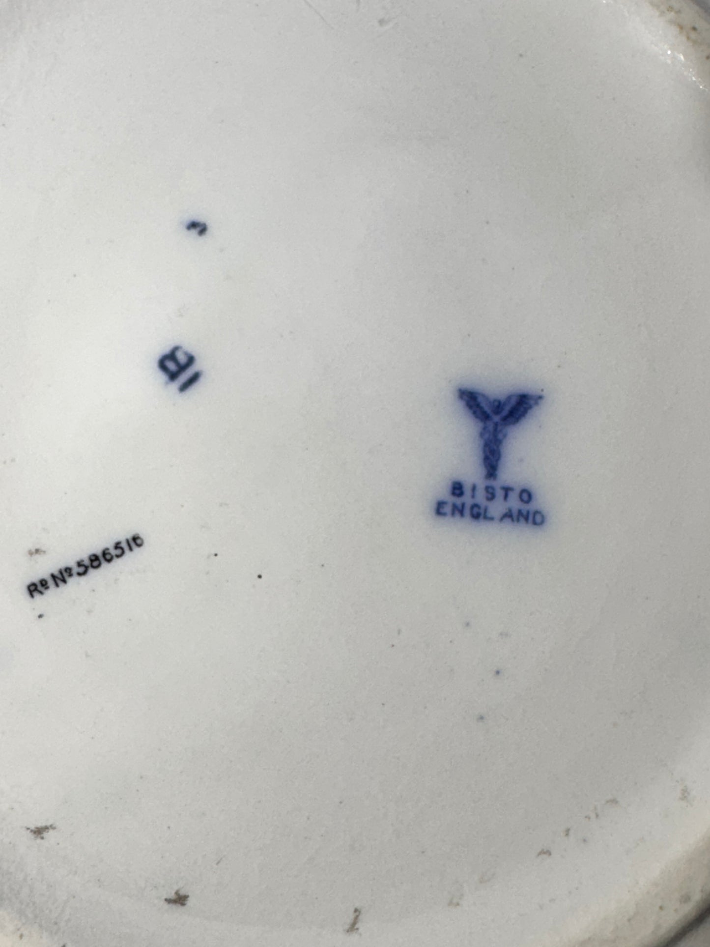 Blue Willow- Large bowl and Pitcher - Pottery