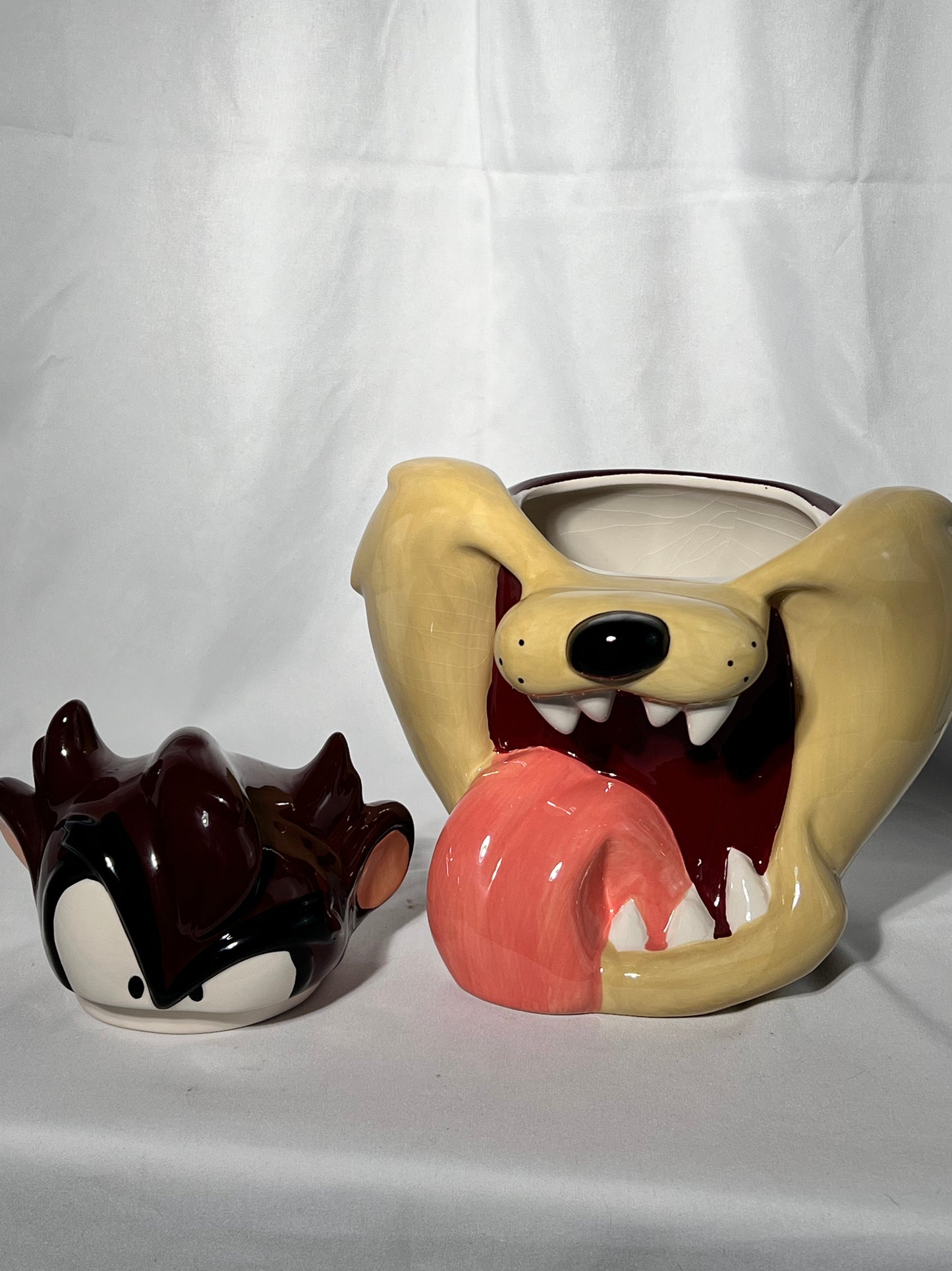 Taz - 10” Cookie Jar - Looney Tunes- Warner Brothers- item #23846 - Westland Giftware