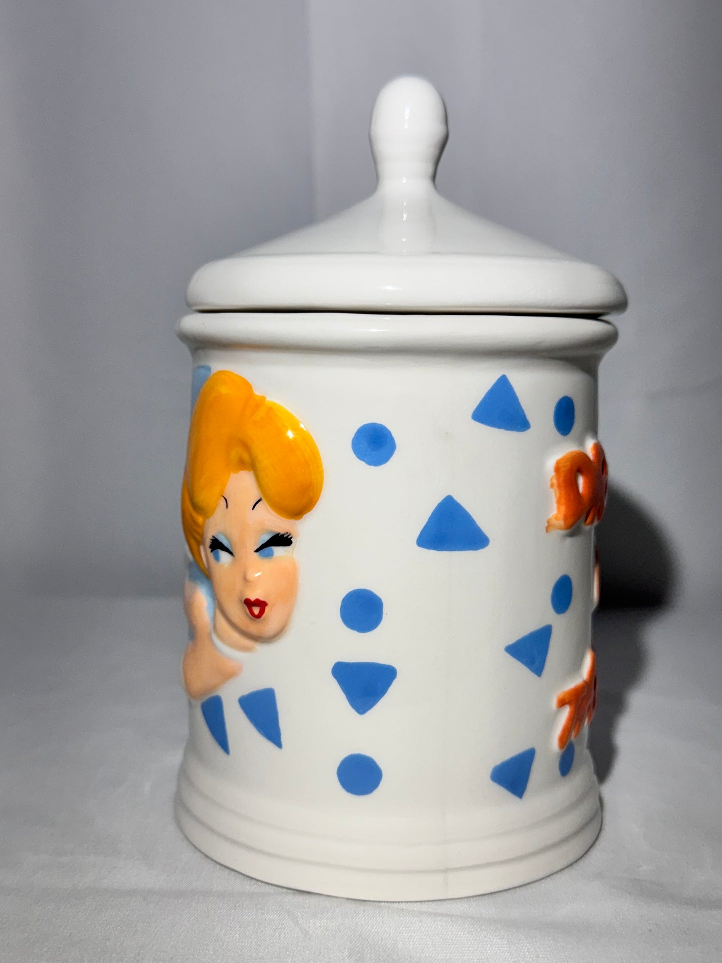 Droopy and The Girl Jar with lid - 1998 - Tropico Diffusion - Avenue of the Stars-Tex Avery - MGM