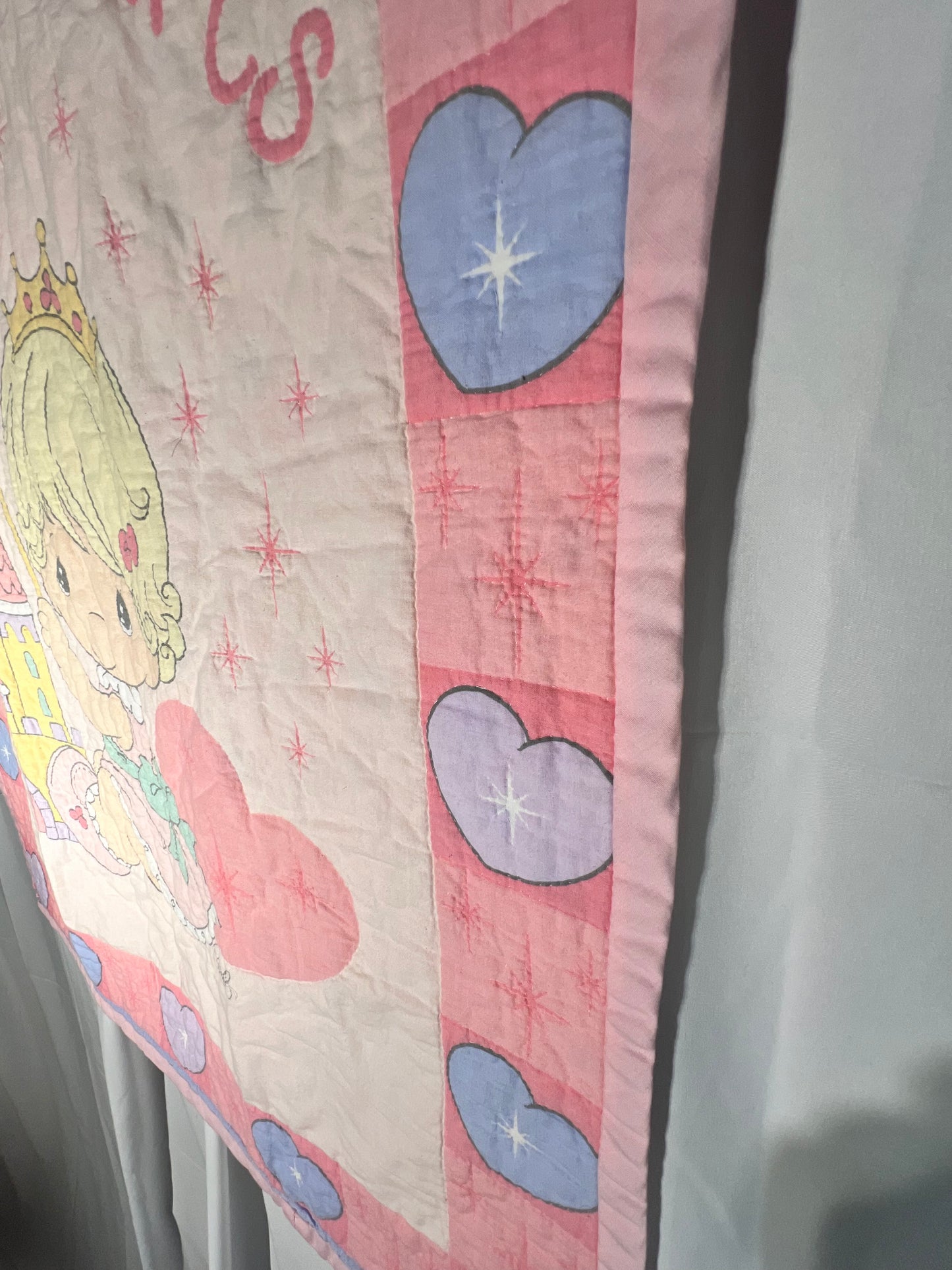 Precious moments - Quilt - 34” 43” - Princess of harts- Baby blanket
