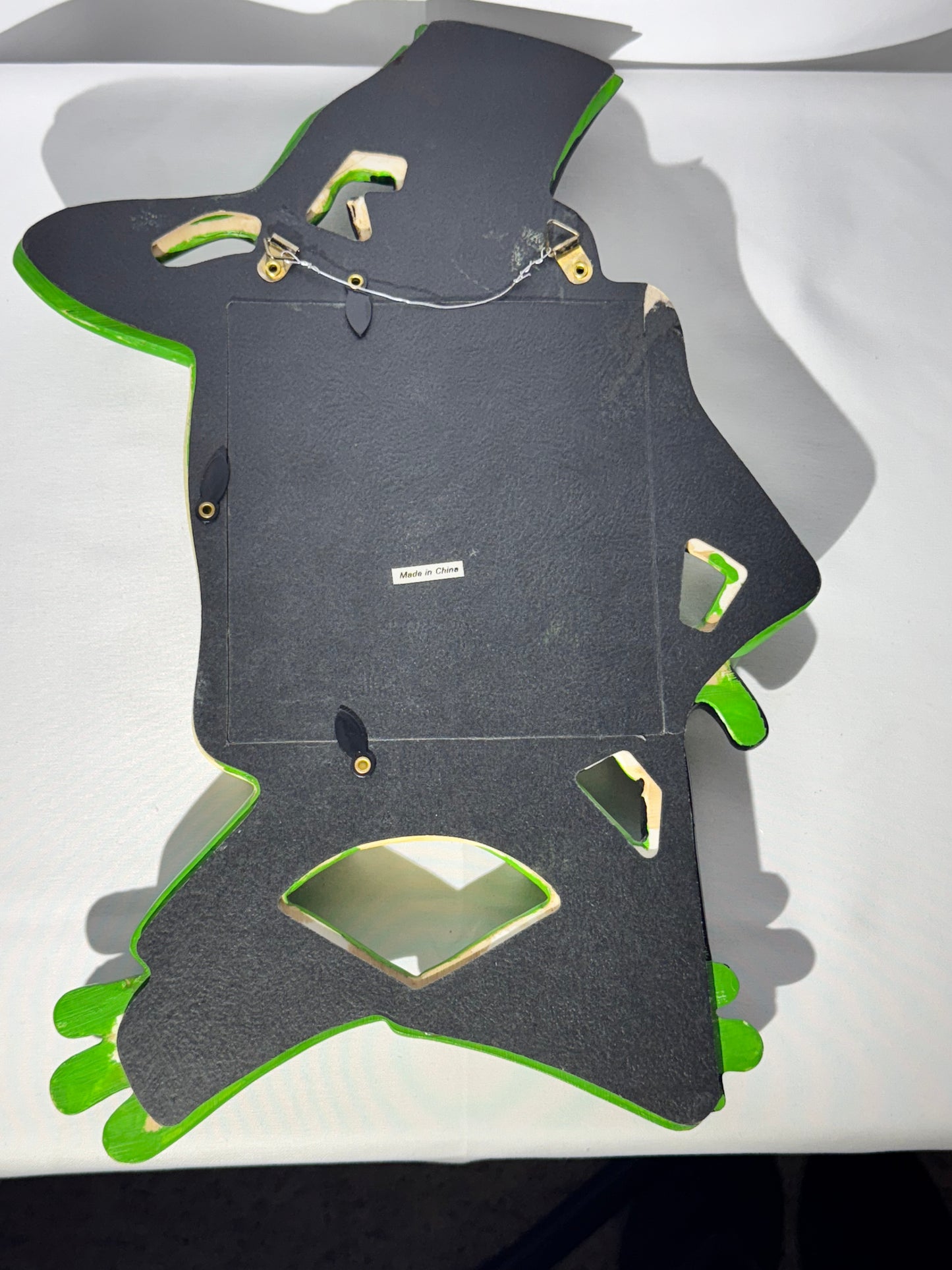 WARNER BROTHERS MICHIGAN J. FROG WALL HANGER MIRROR