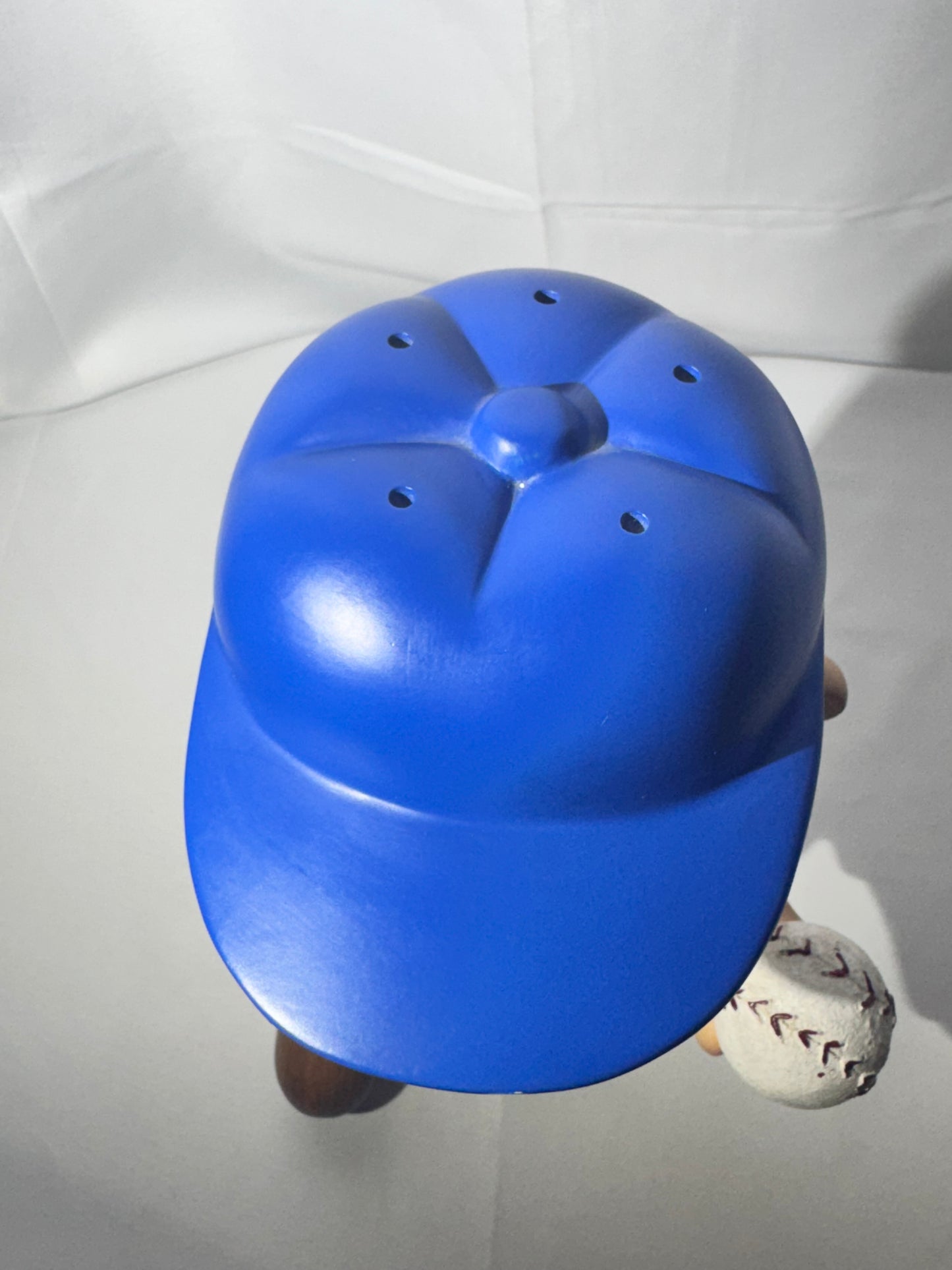 Charlie Brown - 10 1/2” Statue- Peanuts Garden Collection- Baseball and Bat