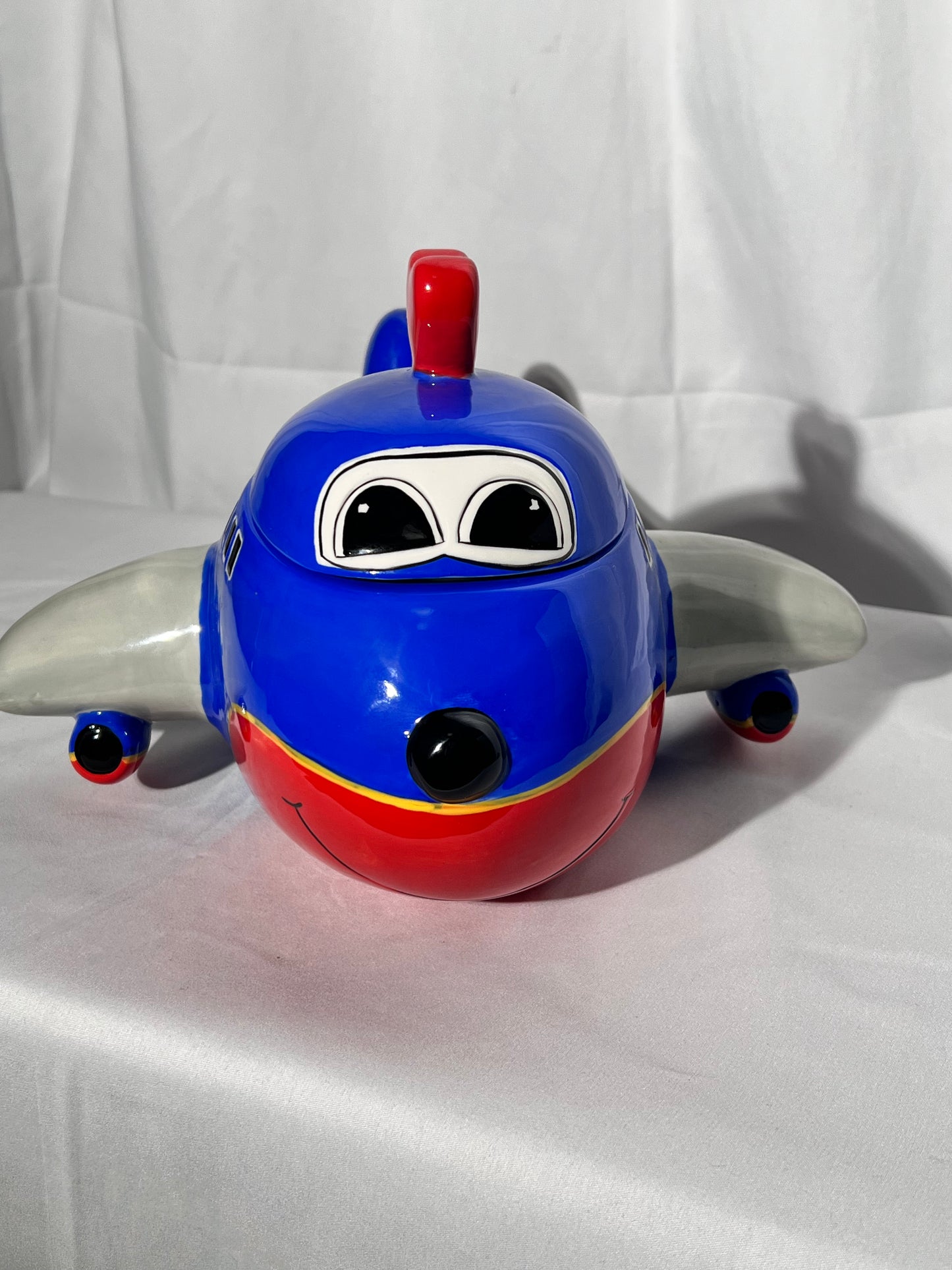 Southwest Airlines Airplane- 7 1/2” cookie jar - 2006 Creata- Blue red and yellow