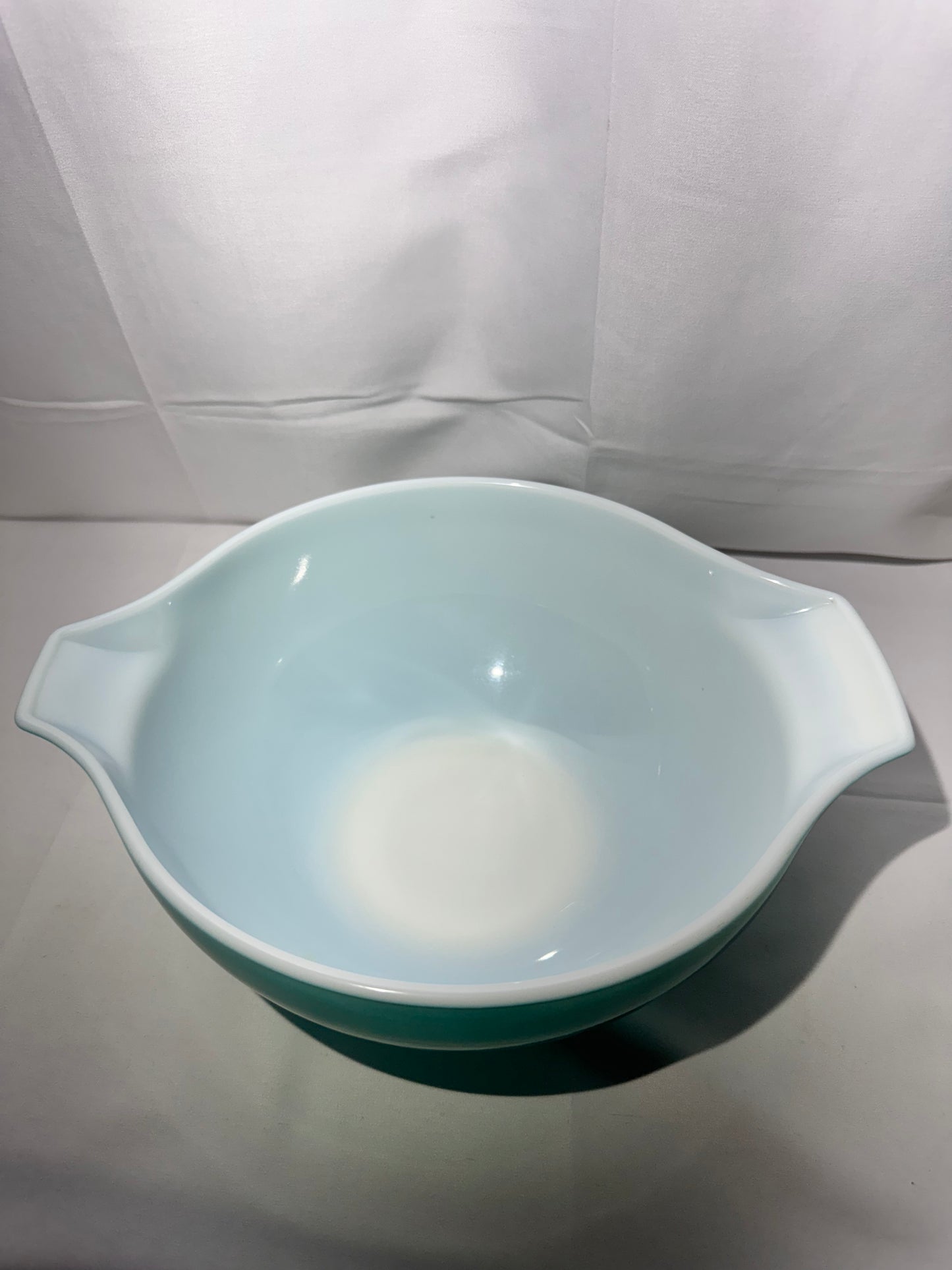 PYREX- Turquoise blue scroll- Cinderella mixing bowl-443- 2 1/2 Qt.