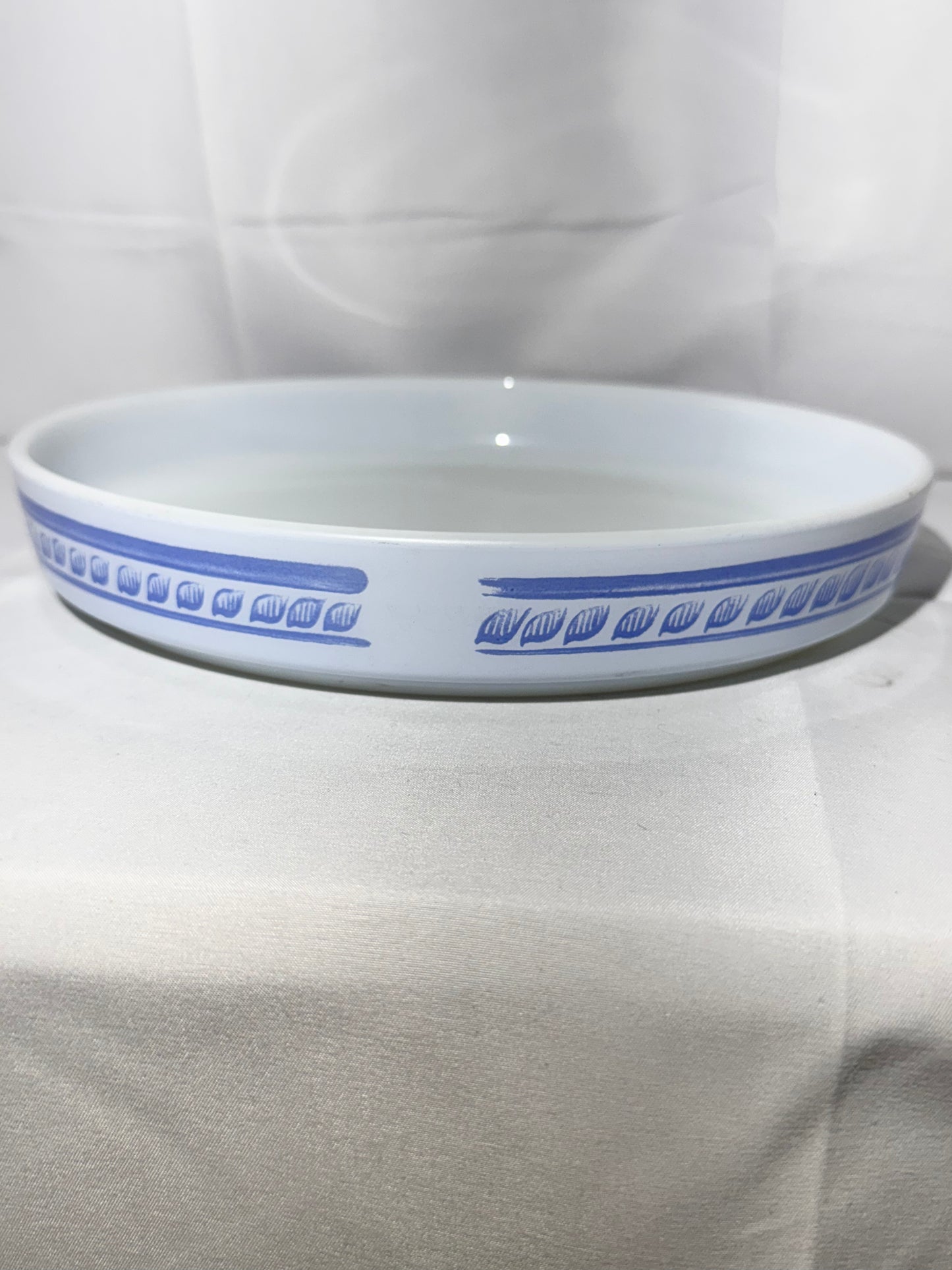 PYREX- Brittany Blue - 9 1/2” Round Quiche Tart Dish - 486-B - ovenware - made in USA